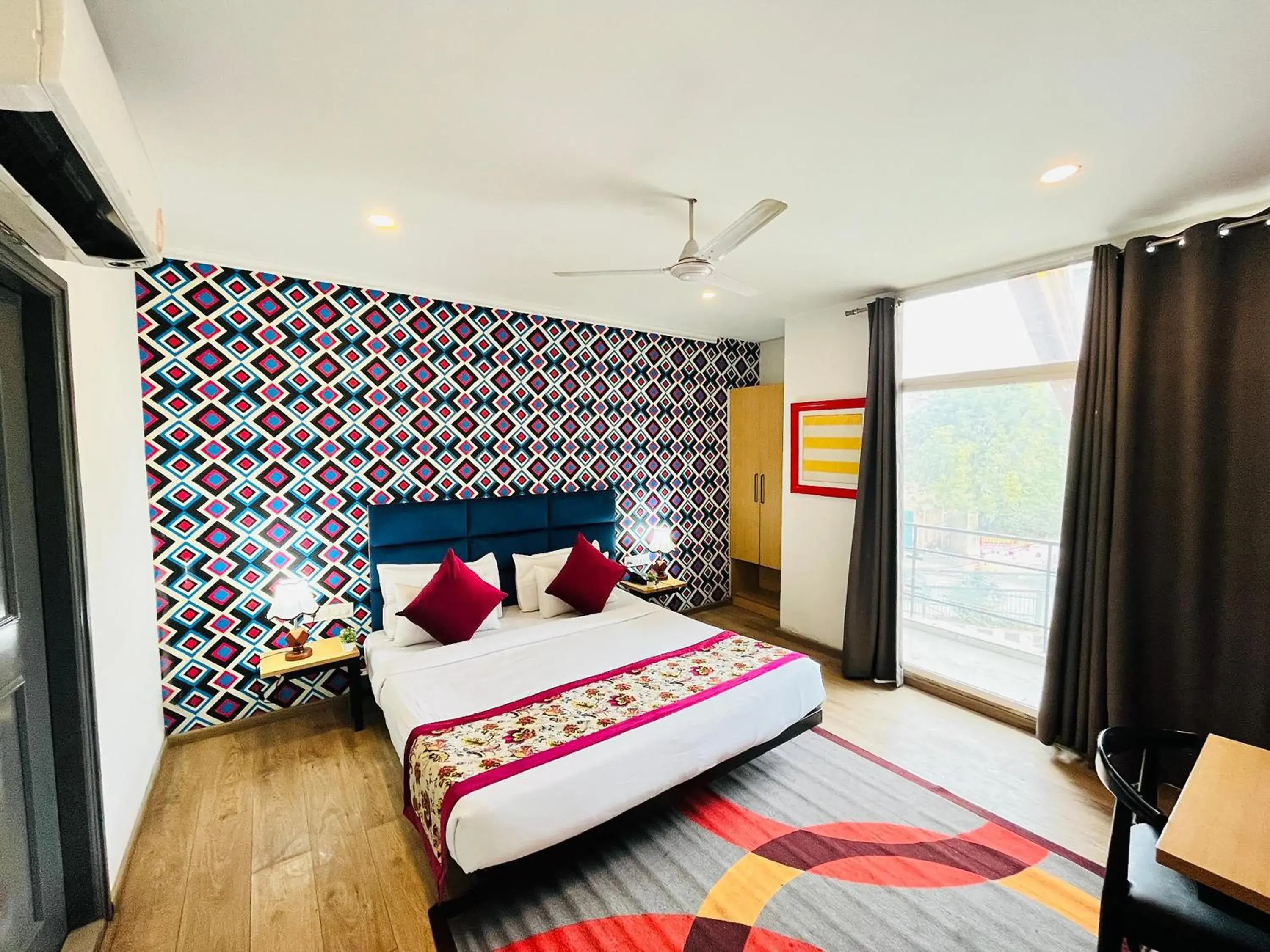 Qotel Comfort Chattarpur - Near Chattarpur Metro Qotel Comfort Chattarpur - Near Chattarpur Metro