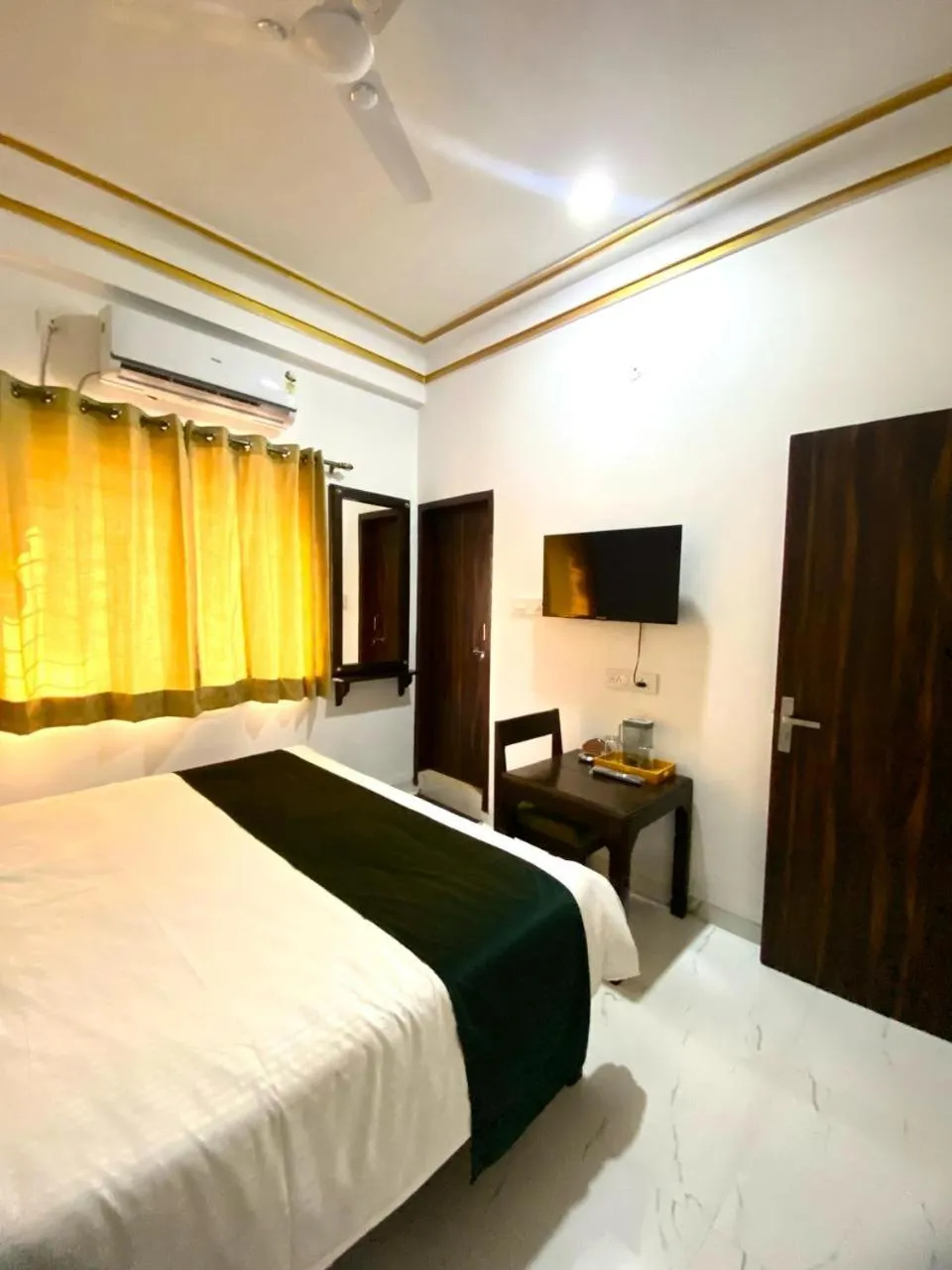Bedroom in Hotel Indergarh Heritage