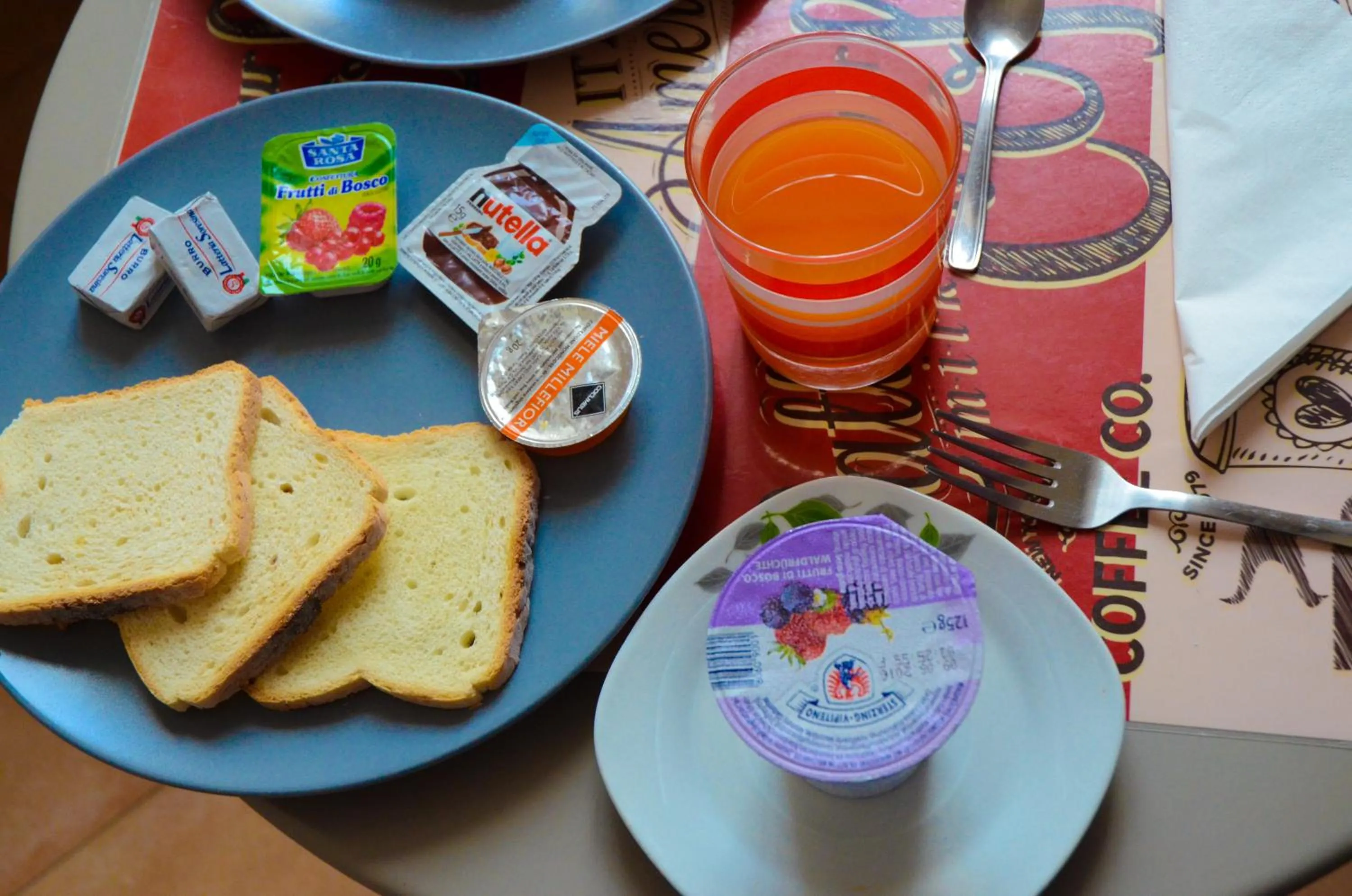 Buffet breakfast in B&B Tecla