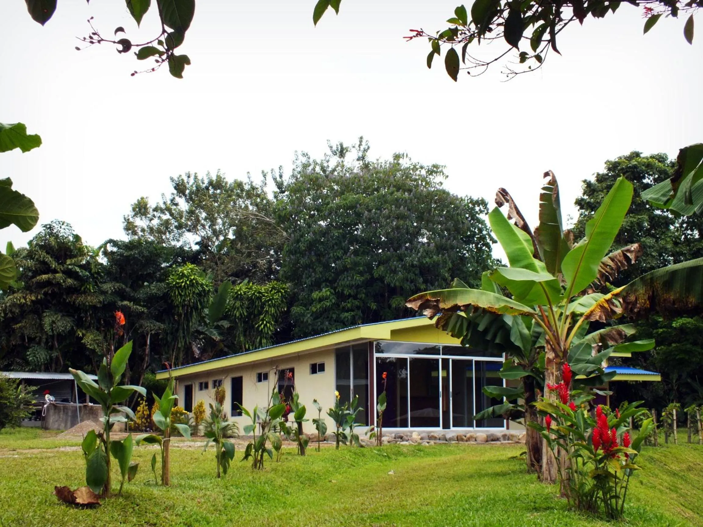 Property building in Hotel Colores del Arenal