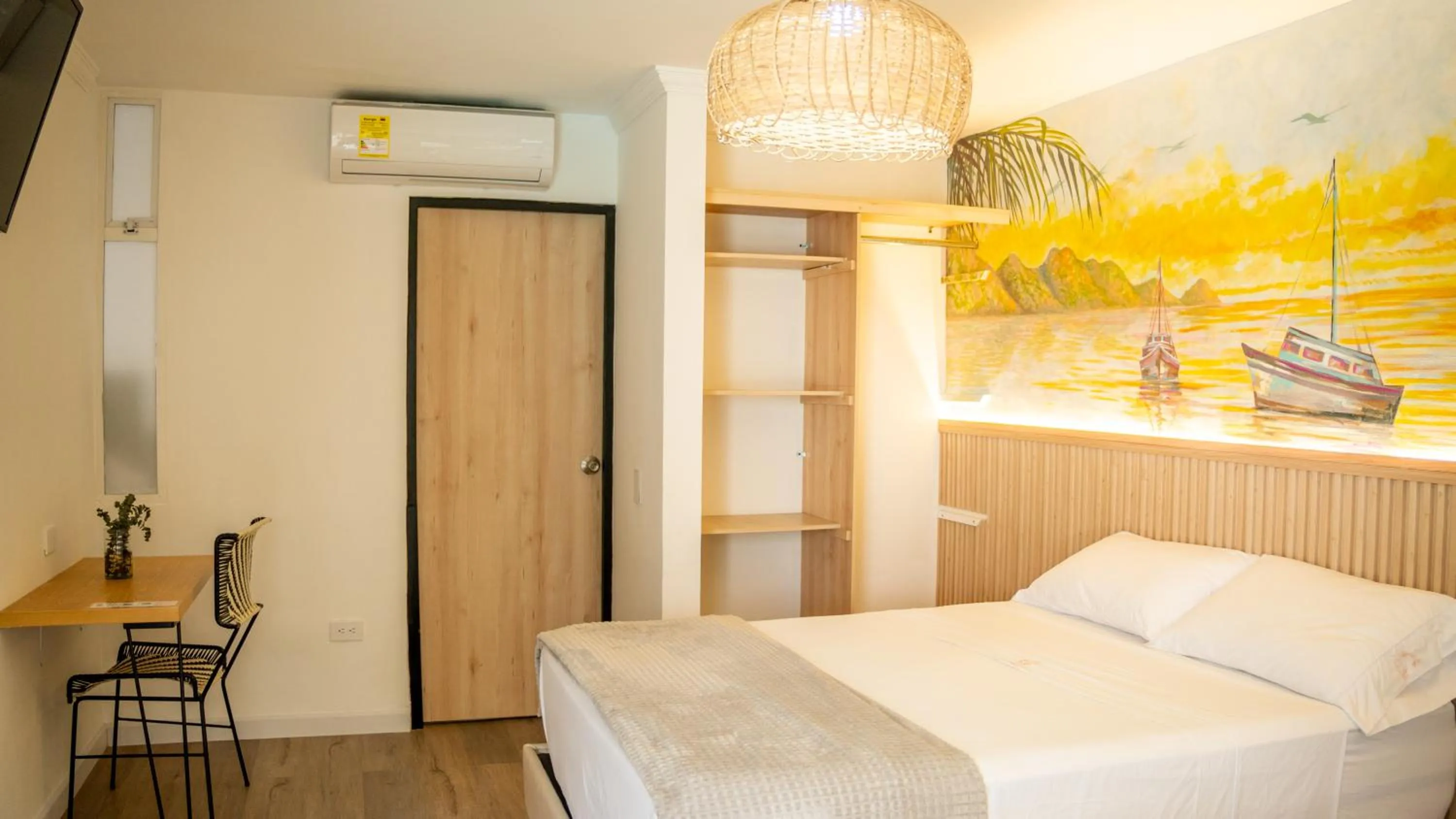 Twin Room - single occupancy in Casana Rosa Hotel