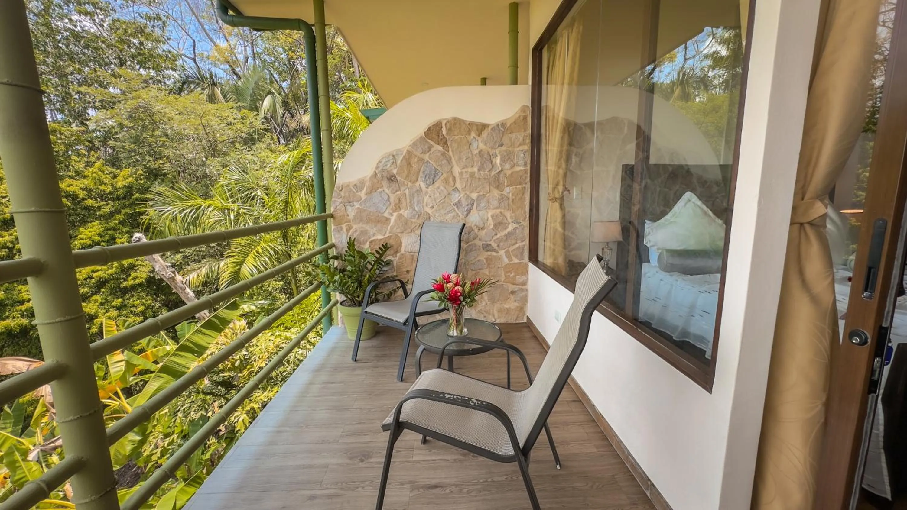 Balcony/Terrace in Issimo Suites (Adults Only)