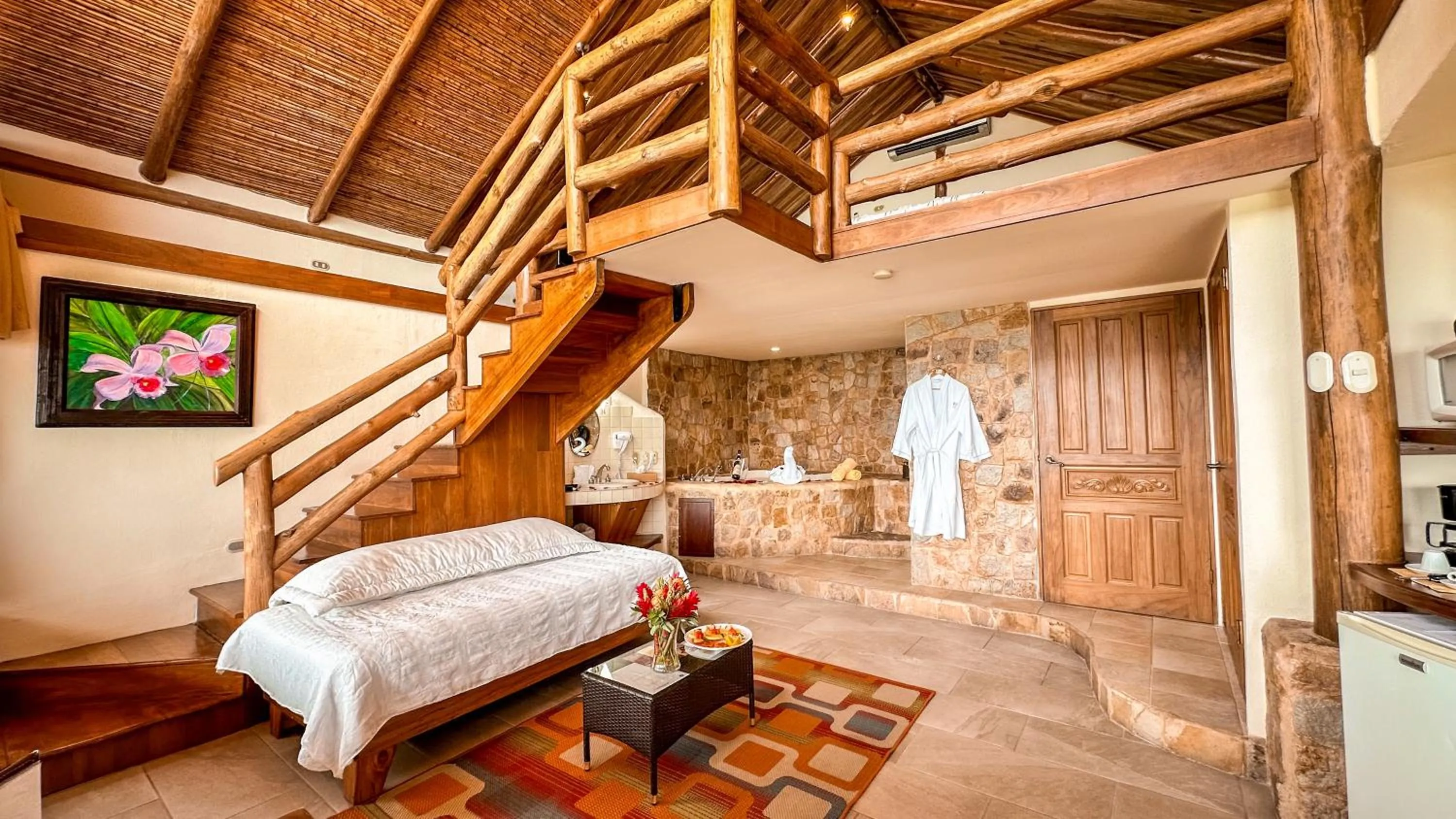 Photo of the whole room, Bed in Issimo Suites (Adults Only)