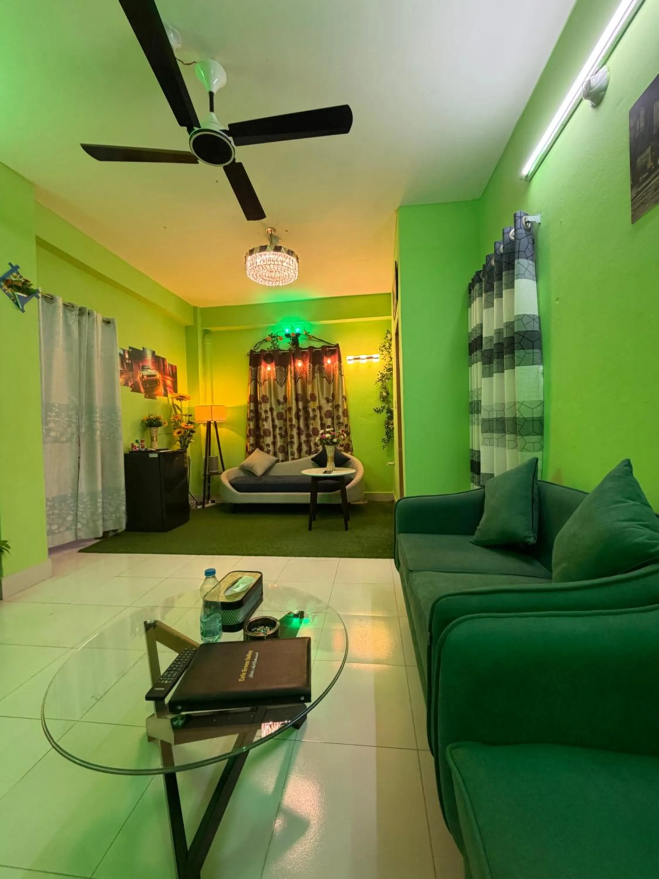 Living room in Cafe Green Valley