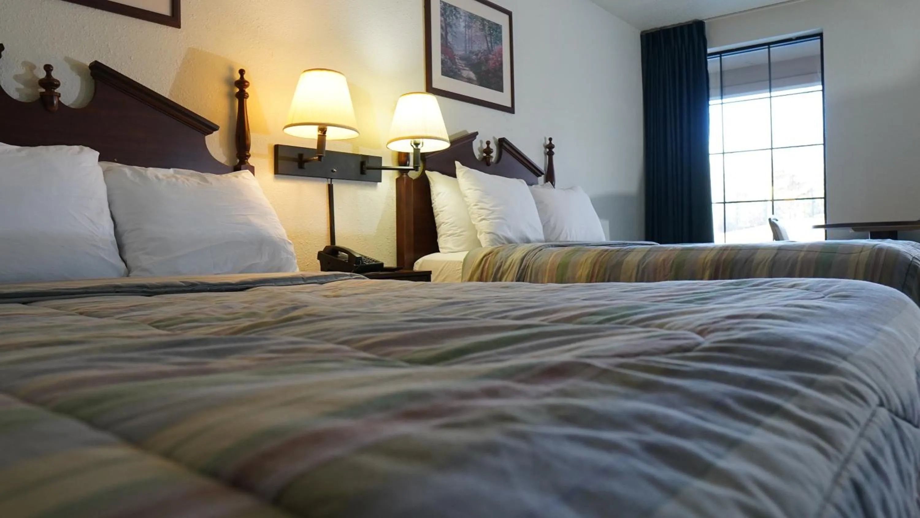 Bed in Skyline Lodge
