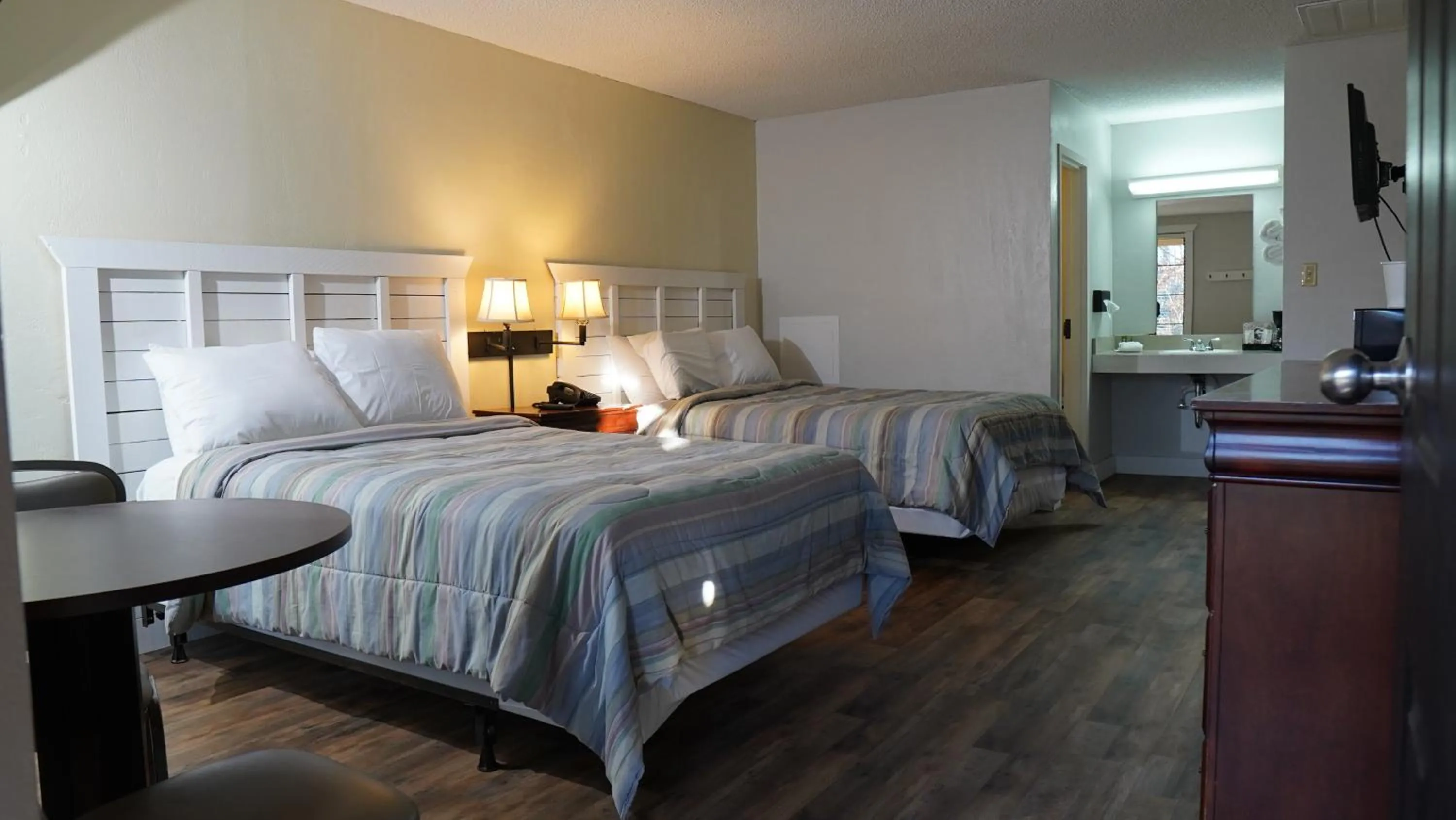 Bed in Skyline Lodge