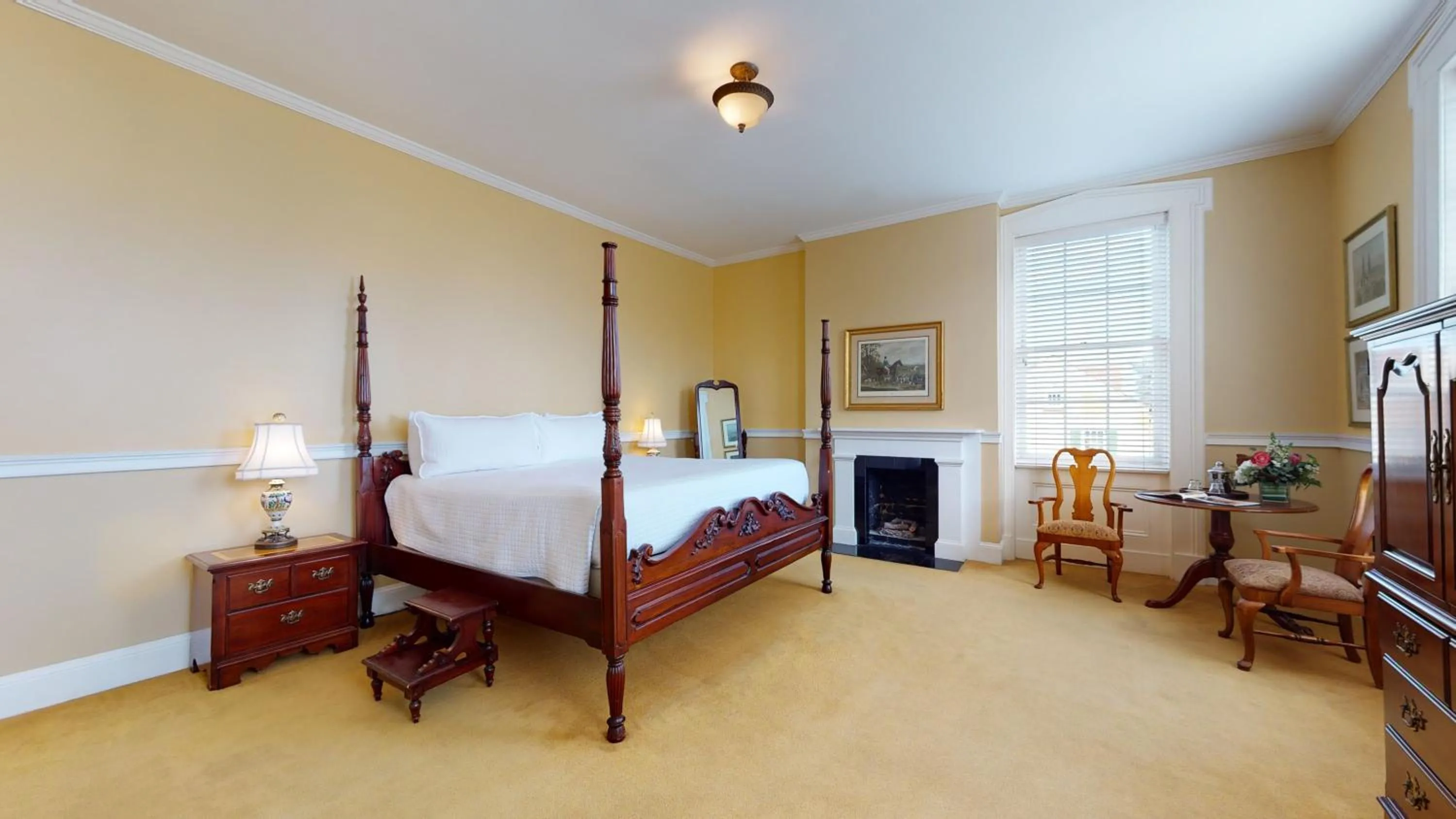 Photo of the whole room in The Presidents' Quarters Inn