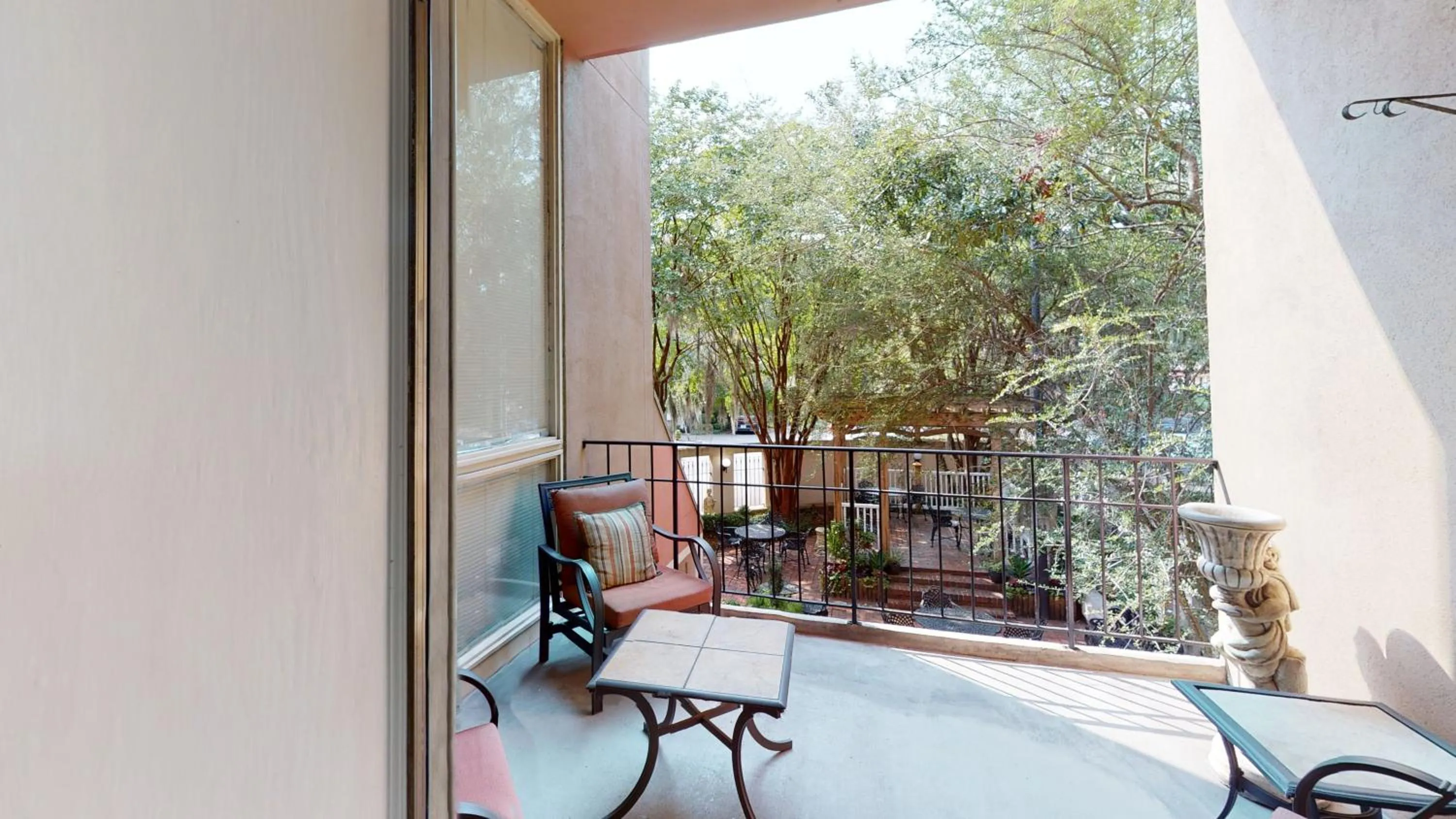 Balcony/Terrace in The Presidents' Quarters Inn