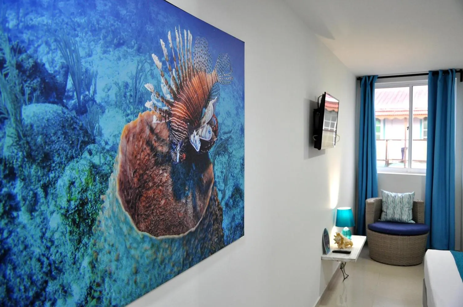 Decorative detail in White Coral ApartaSuites