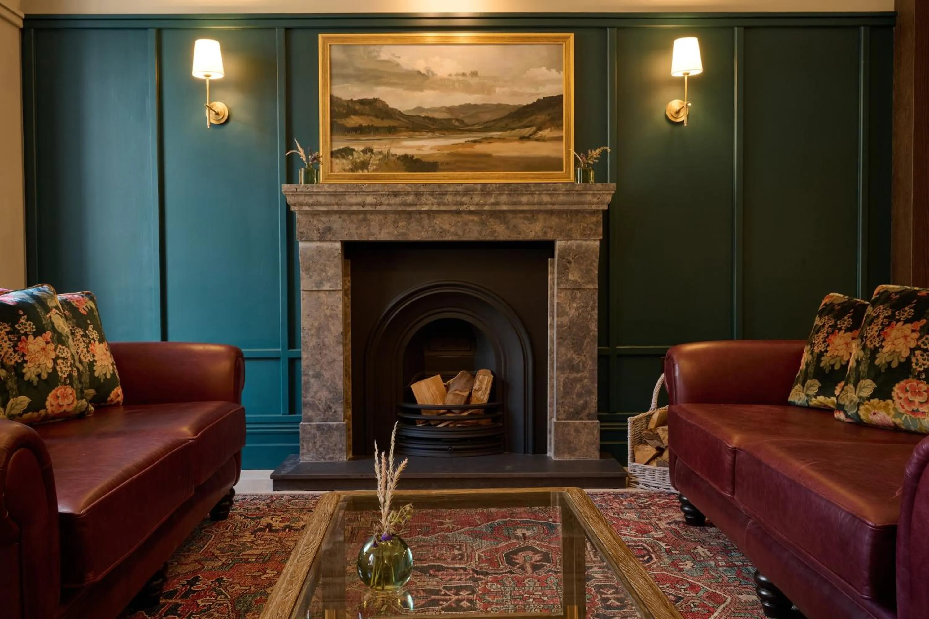 Lounge or bar in The Leddie Hotel