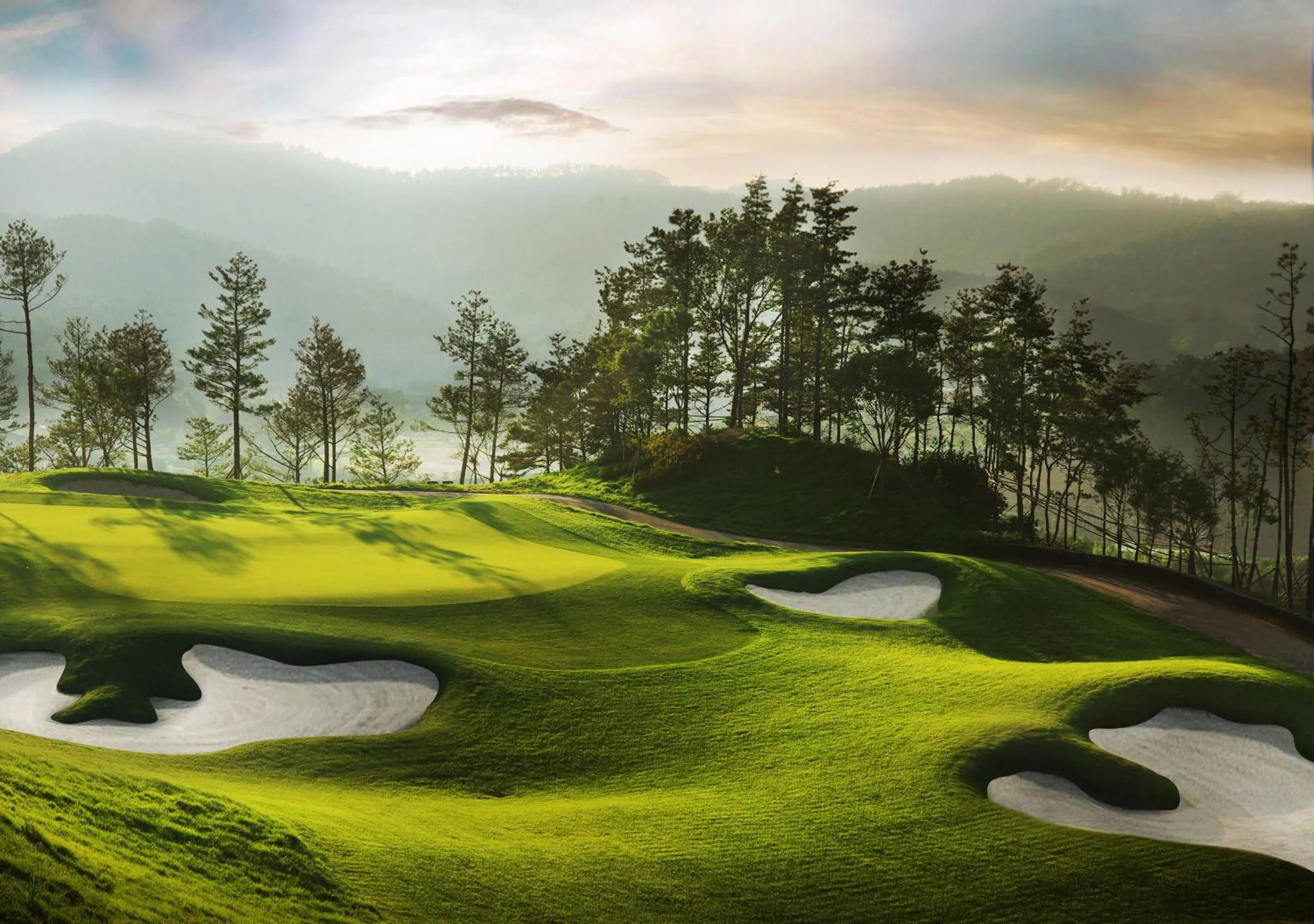 Golfcourse in Lotte Buyeo Resort