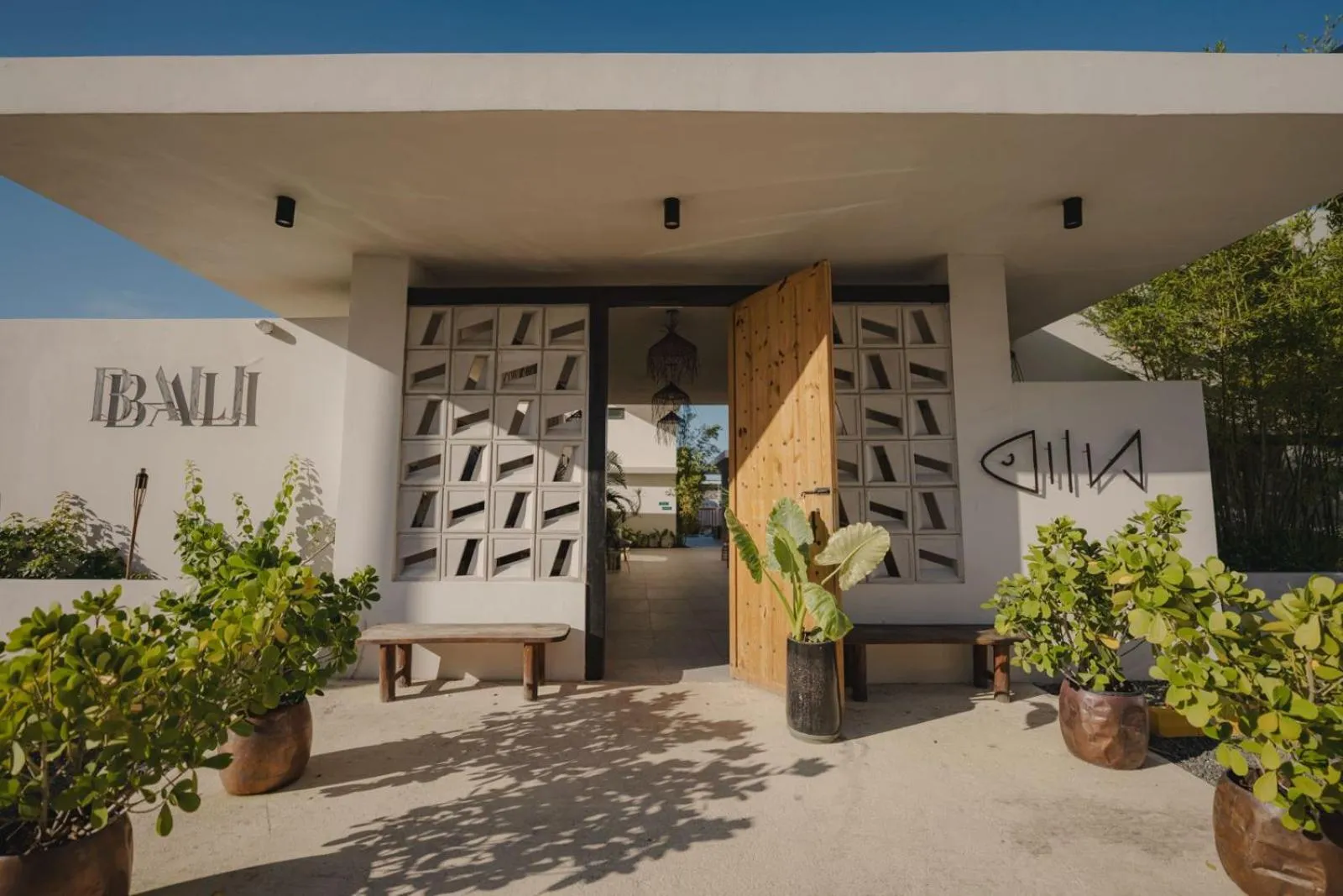 Facade/entrance in Bali Hotel Adults Only Isla Verde, a Trademark by Wyndham