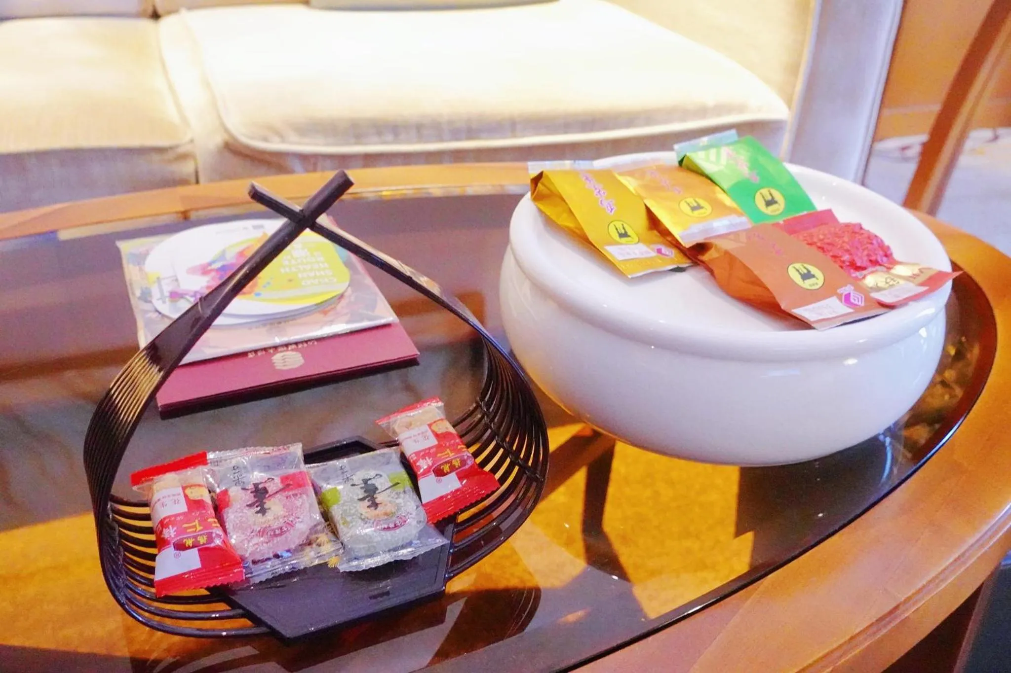 Living room in Shantou International Hotel