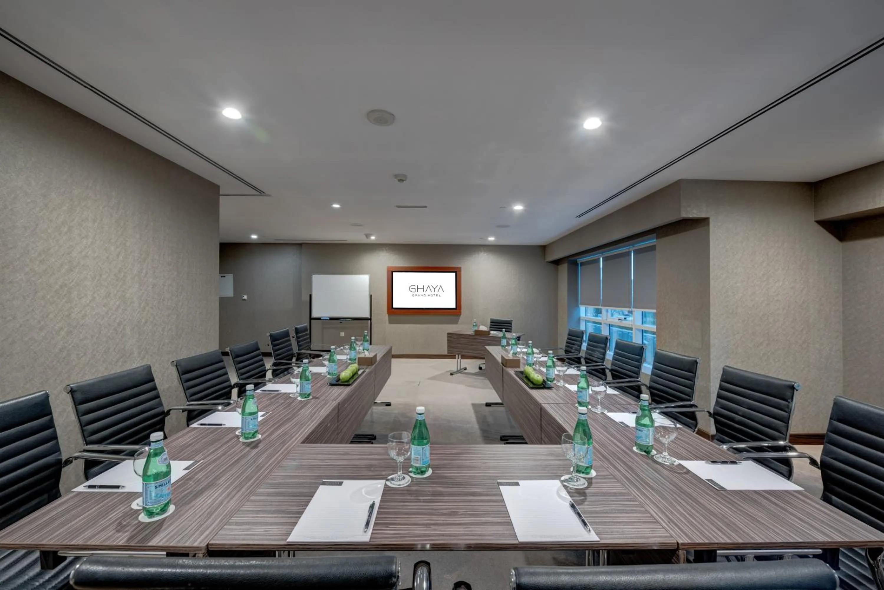 Business facilities in Vintage Grand Hotel - Formerly Ghaya Grand Hotel