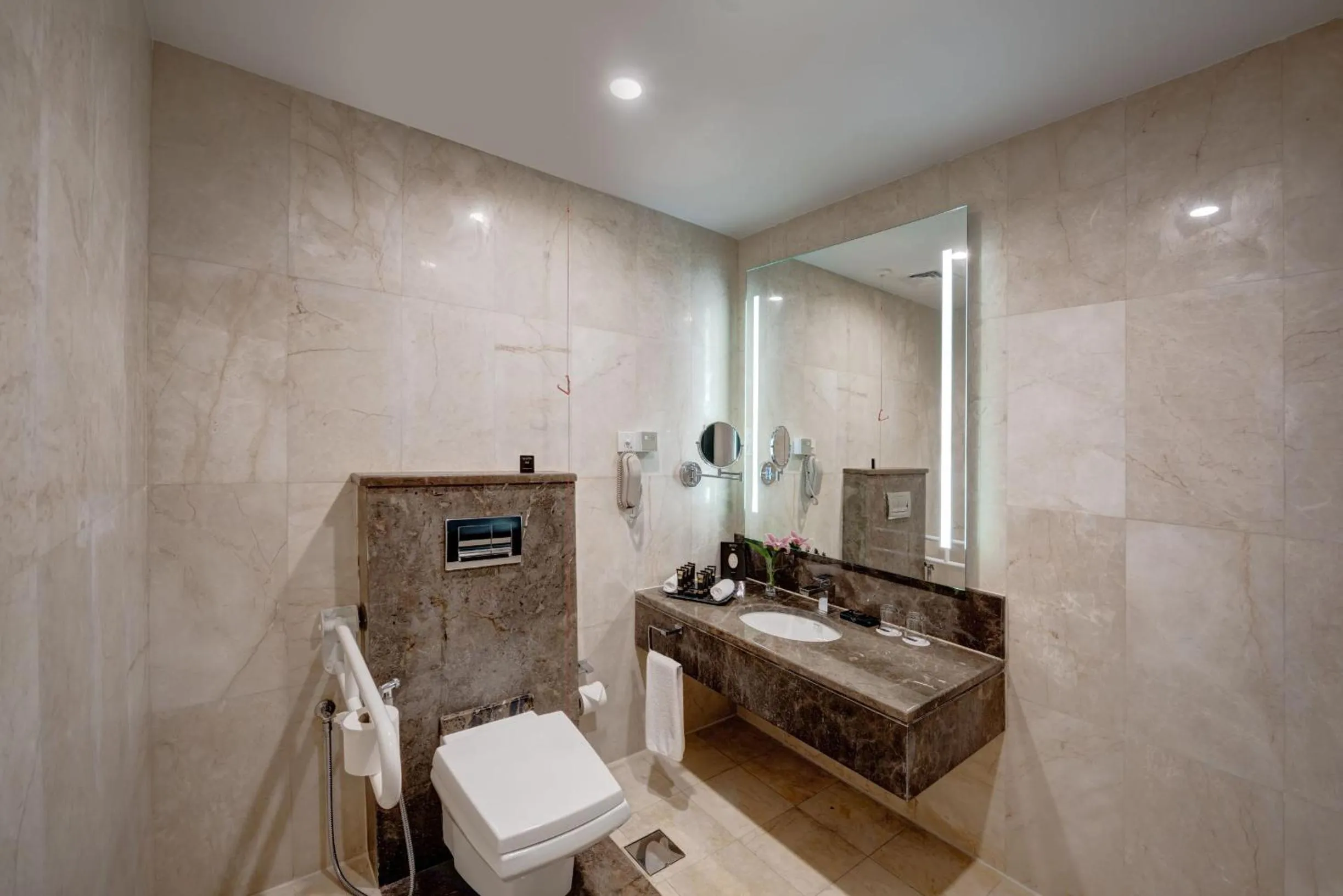 Toilet in Vintage Grand Hotel - Formerly Ghaya Grand Hotel