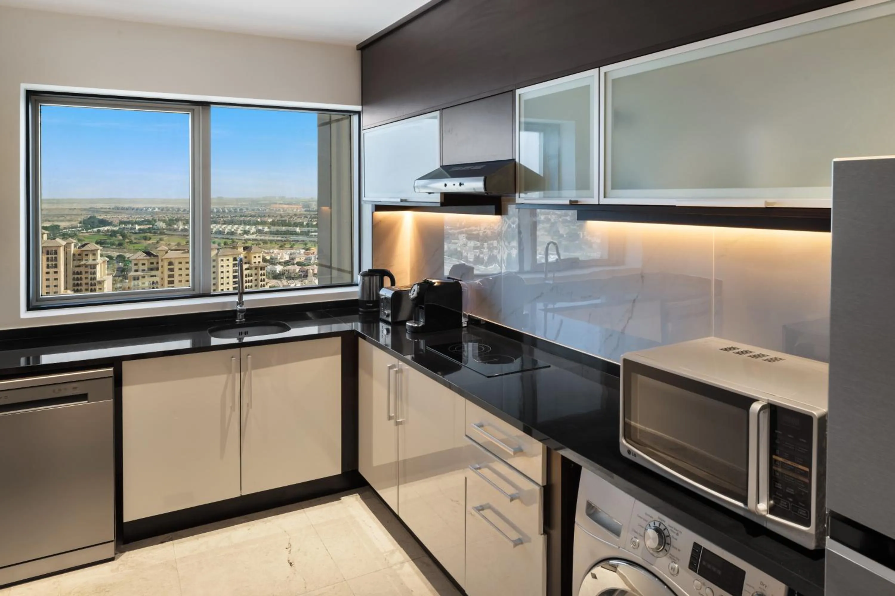 City view in Vintage Grand Hotel Dubai