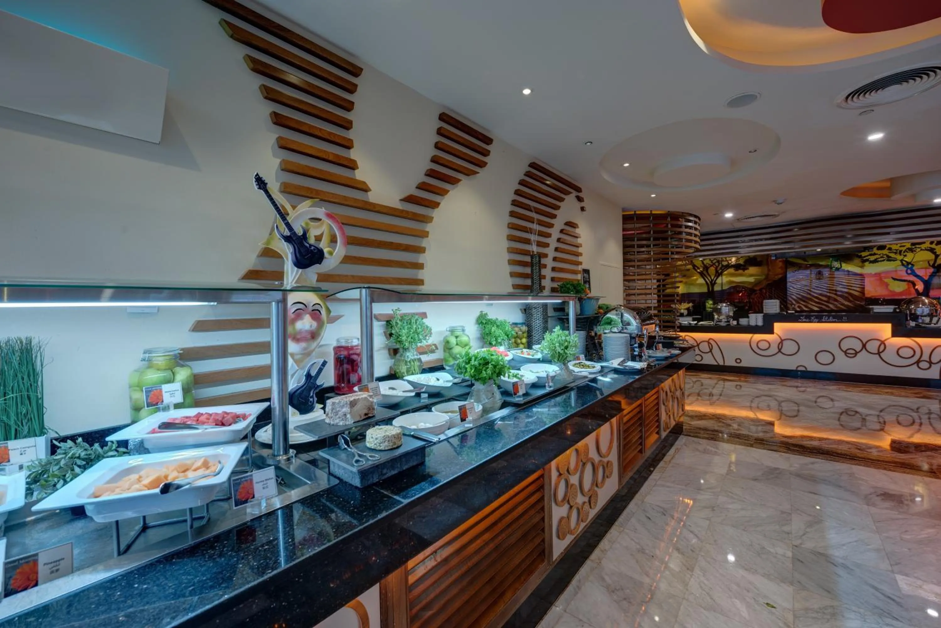 Restaurant/places to eat in Vintage Grand Hotel - Formerly Ghaya Grand Hotel