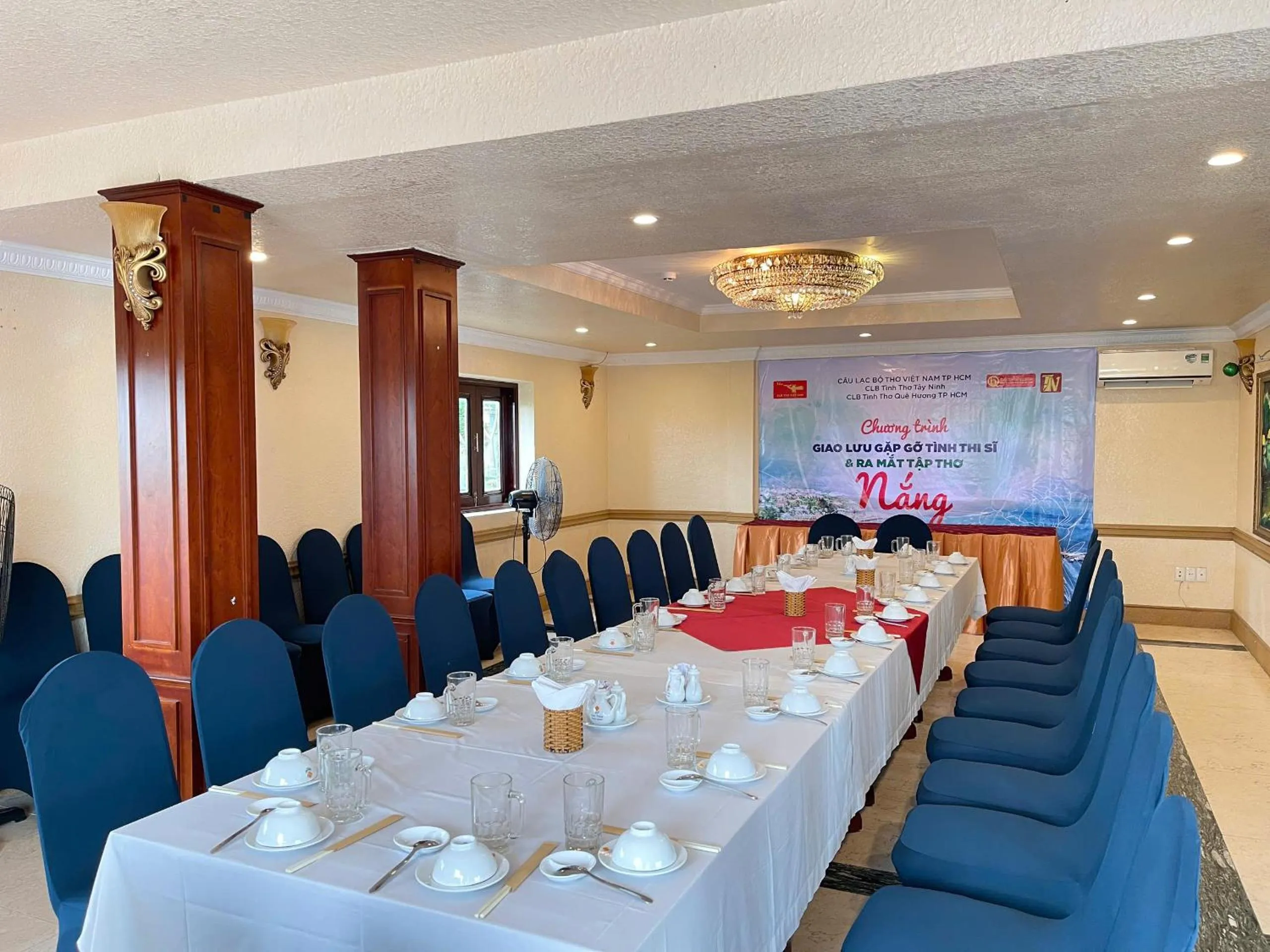 Restaurant/places to eat in Huong Sen 2 Vung Tau Hotel