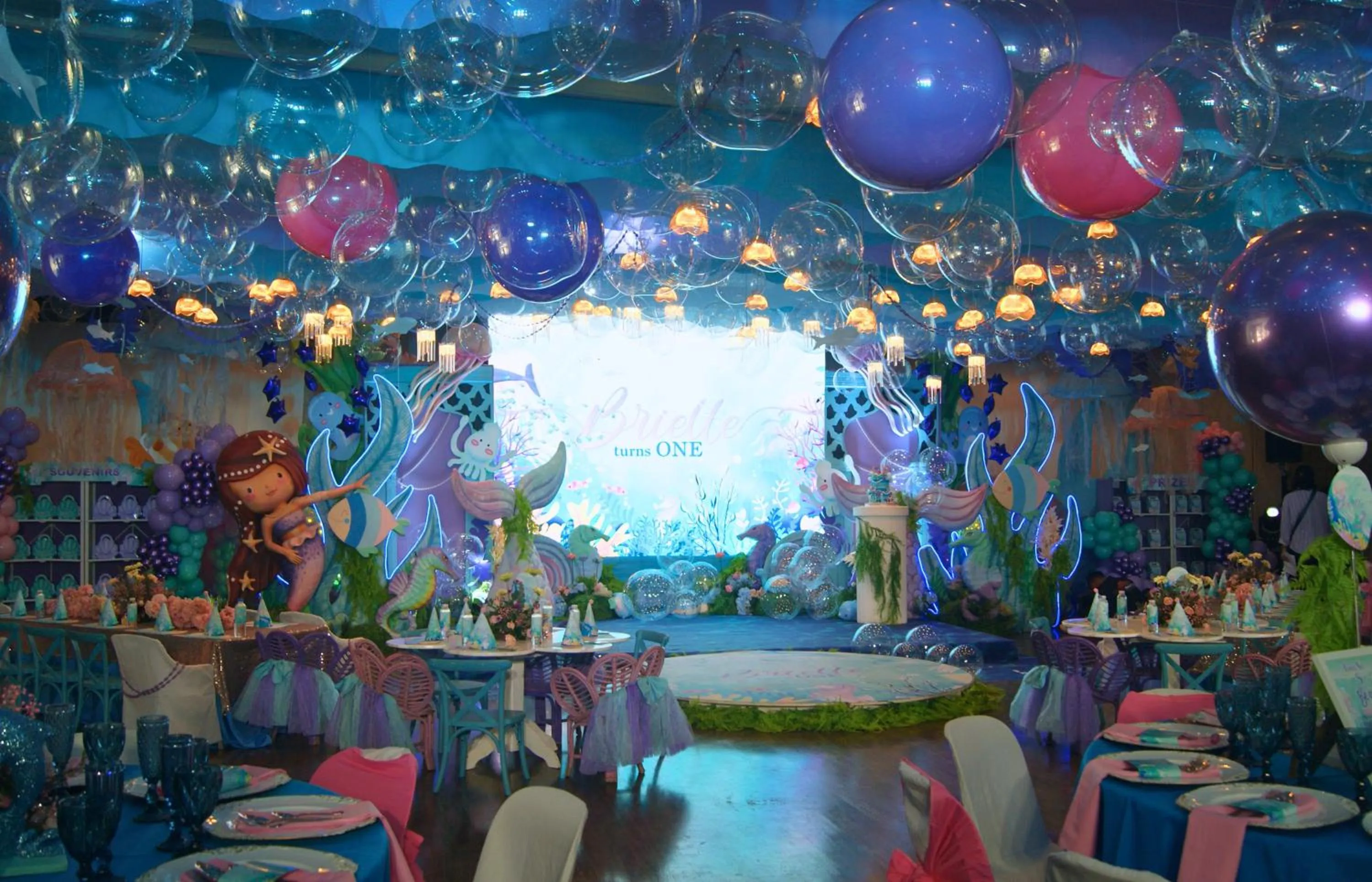 Decorative detail in Green Sun Hotel