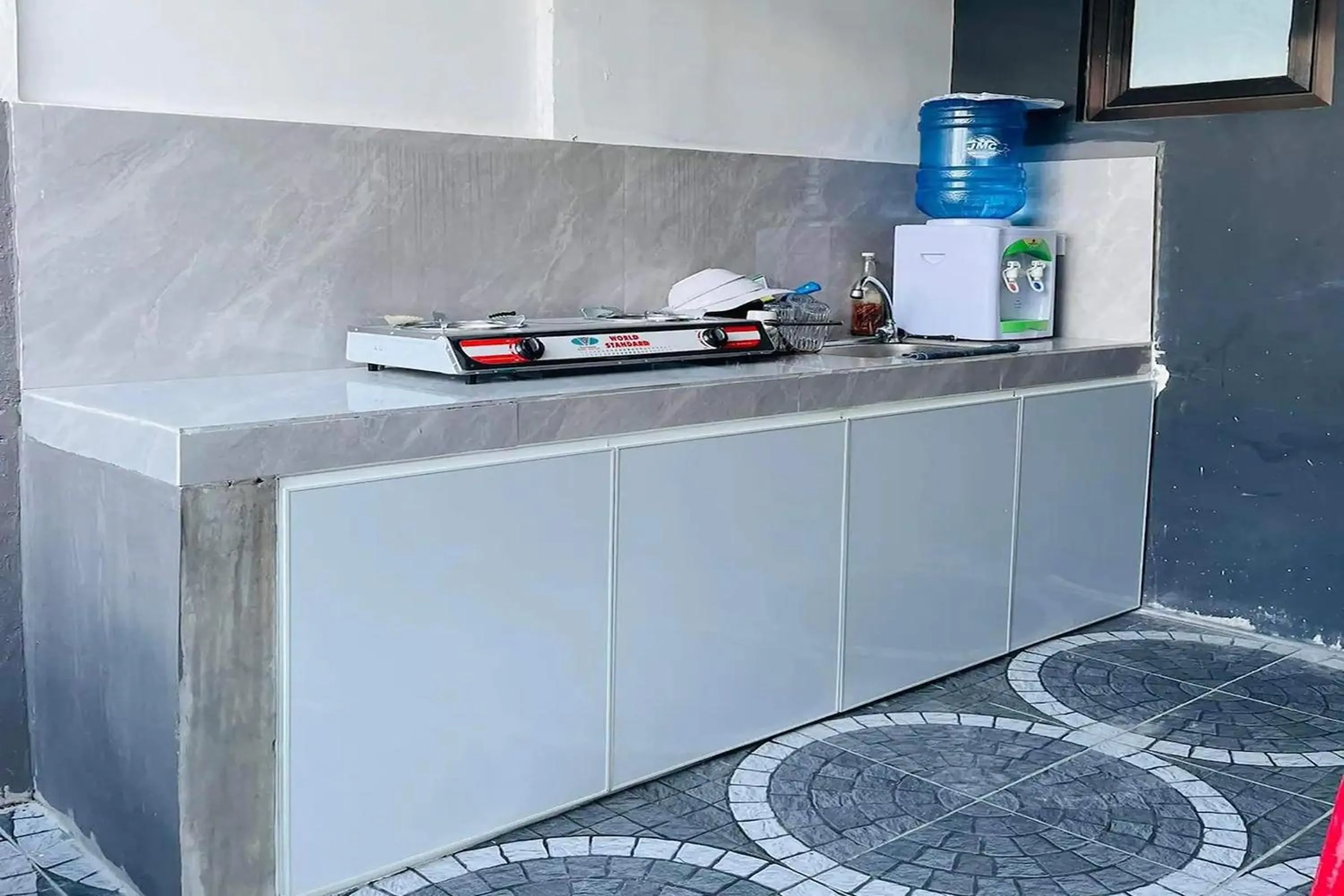 Kitchen or kitchenette in Shiella's Staycation House Cabanatuan