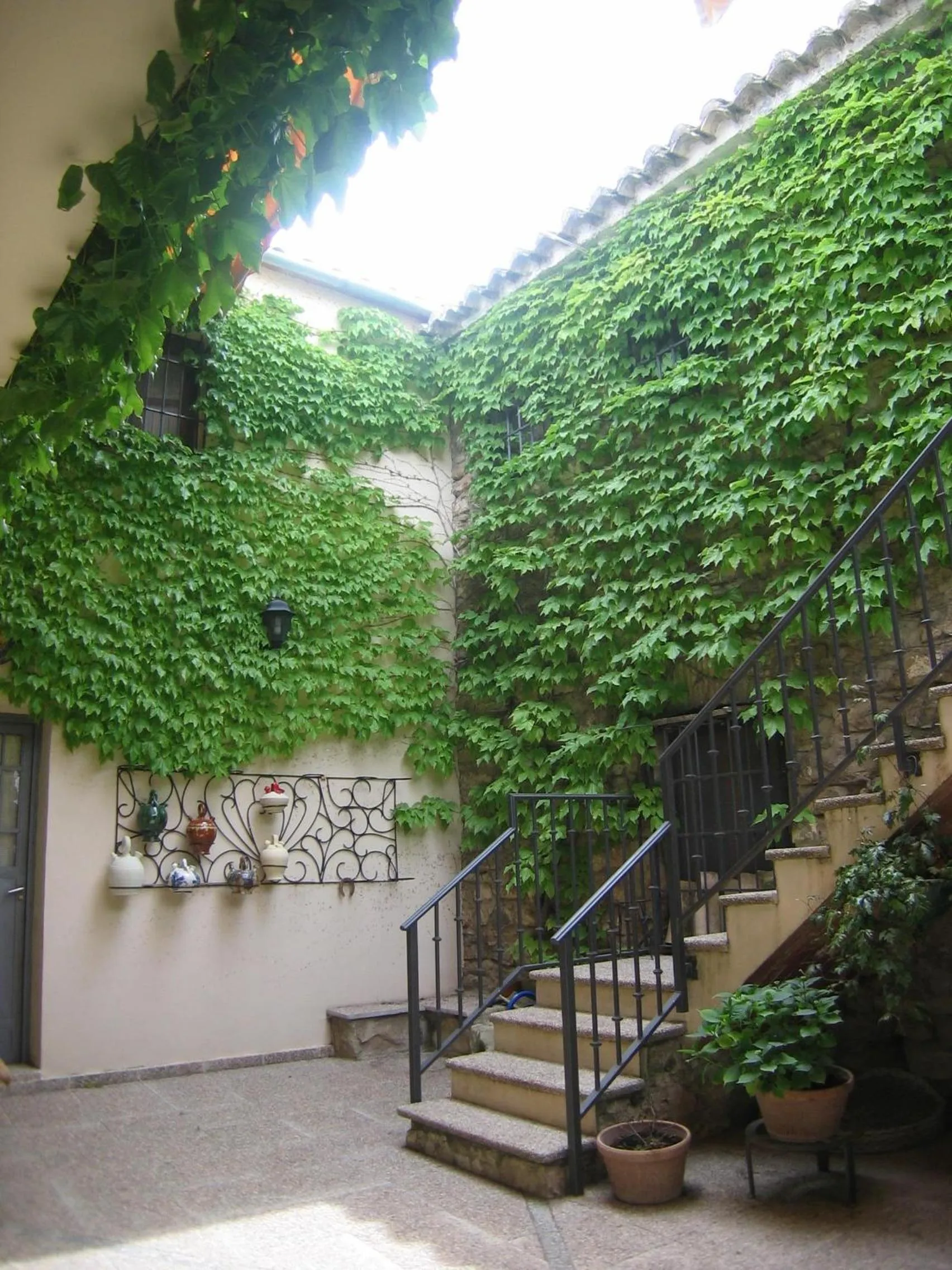 Facade/entrance in La Caseria de Tito
