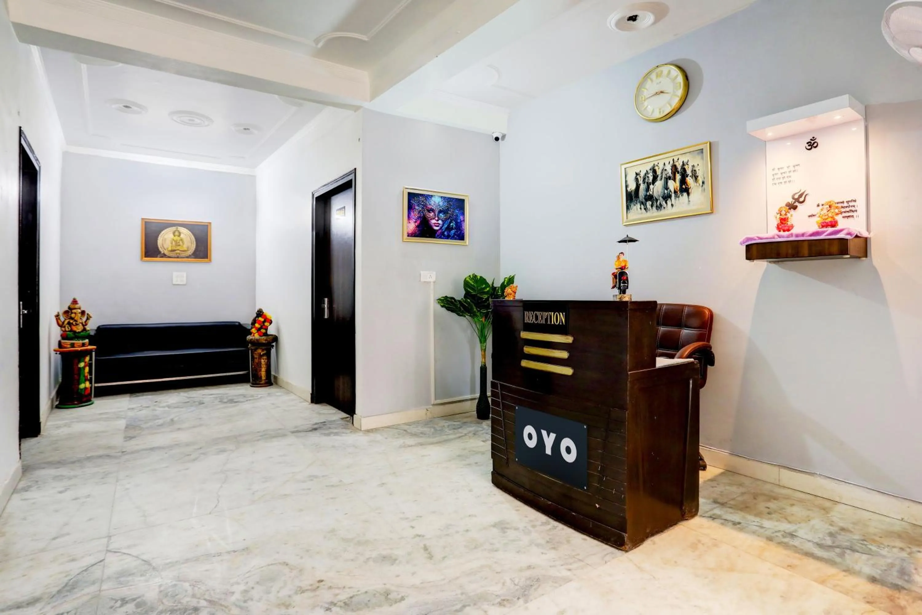 Lobby or reception in Hotel Live View