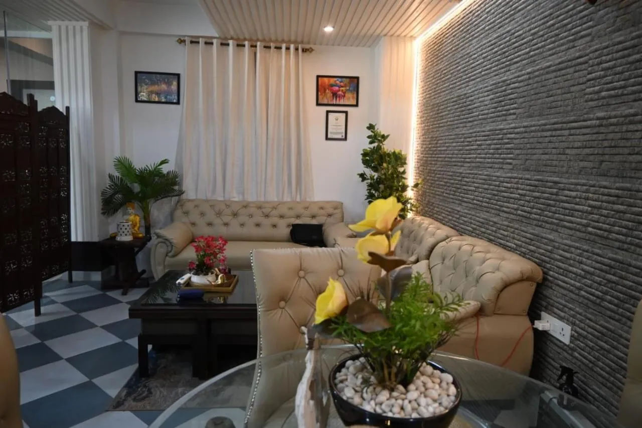 Saffron Inn - Expo India Mart