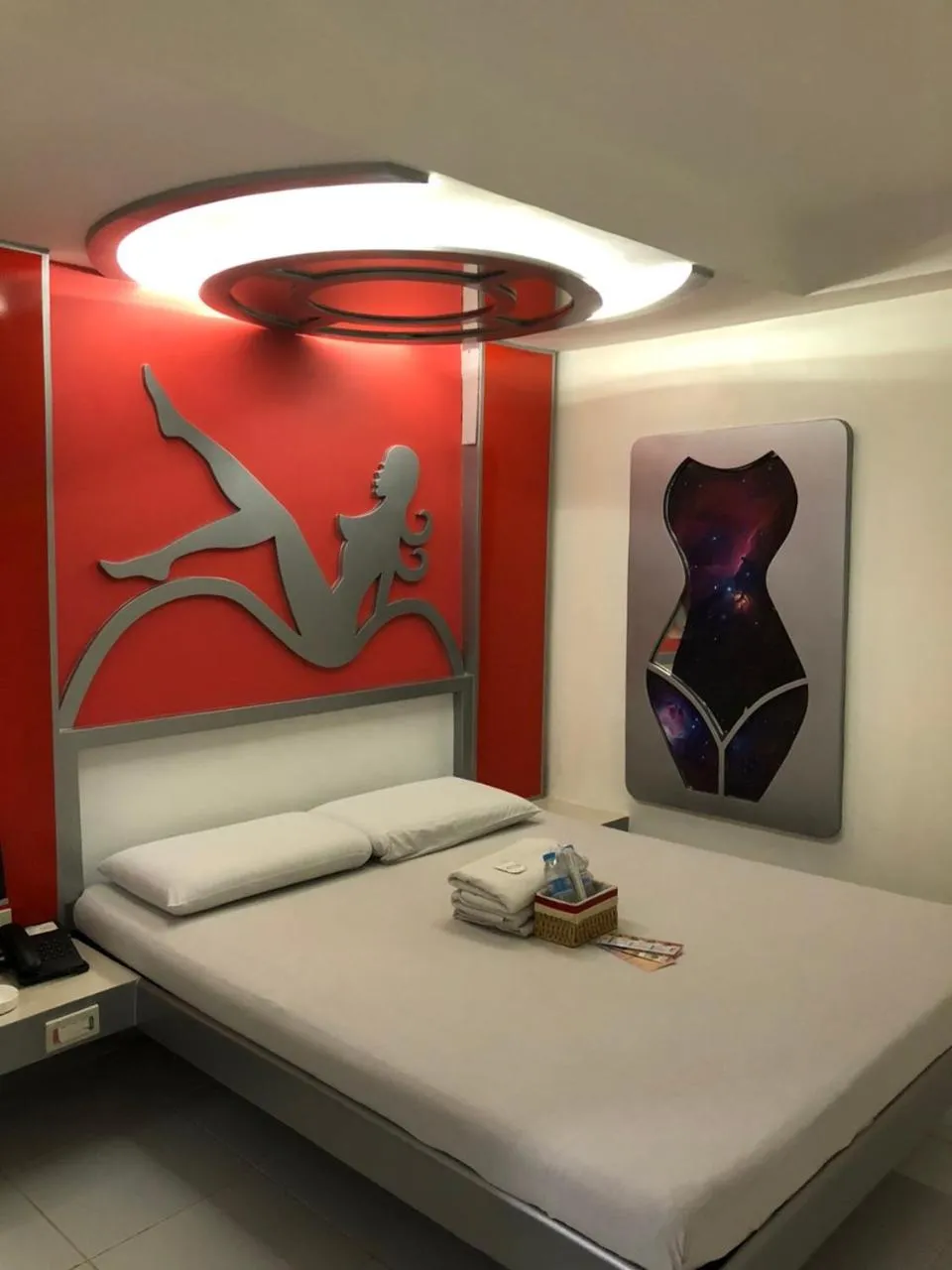 Bed in Astrotel Monumento