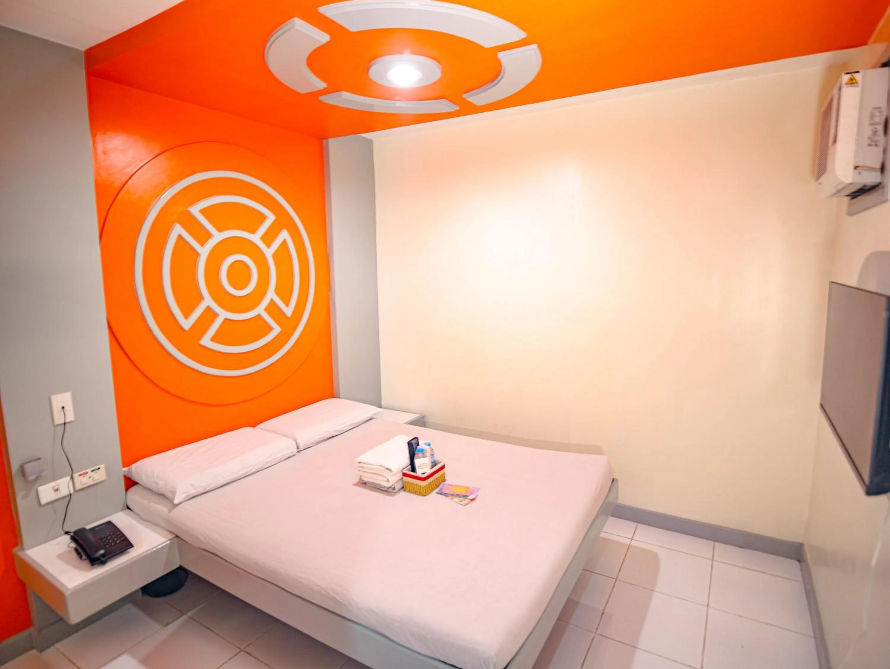 Bed in Astrotel Monumento