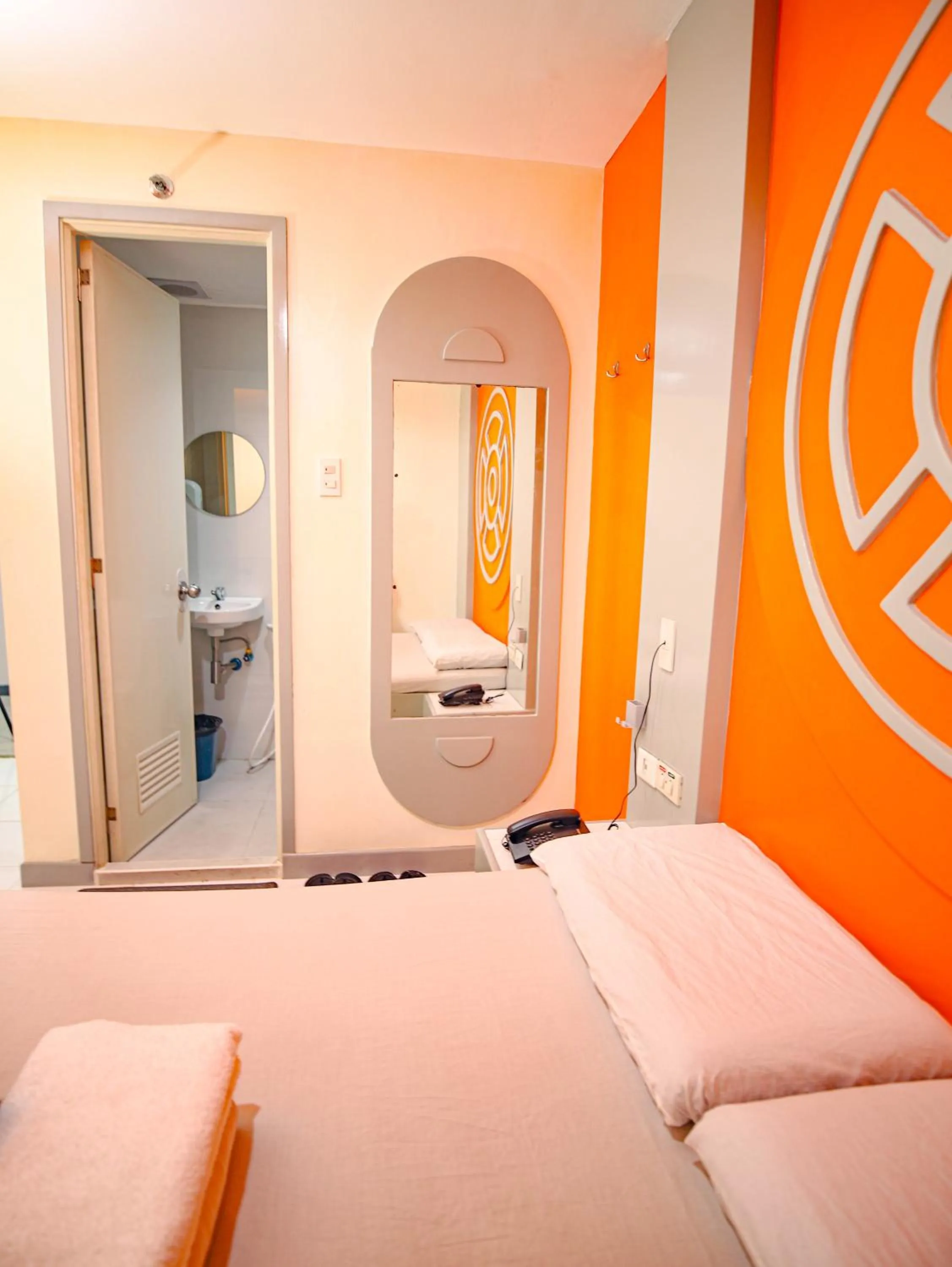 Bed in Astrotel Monumento