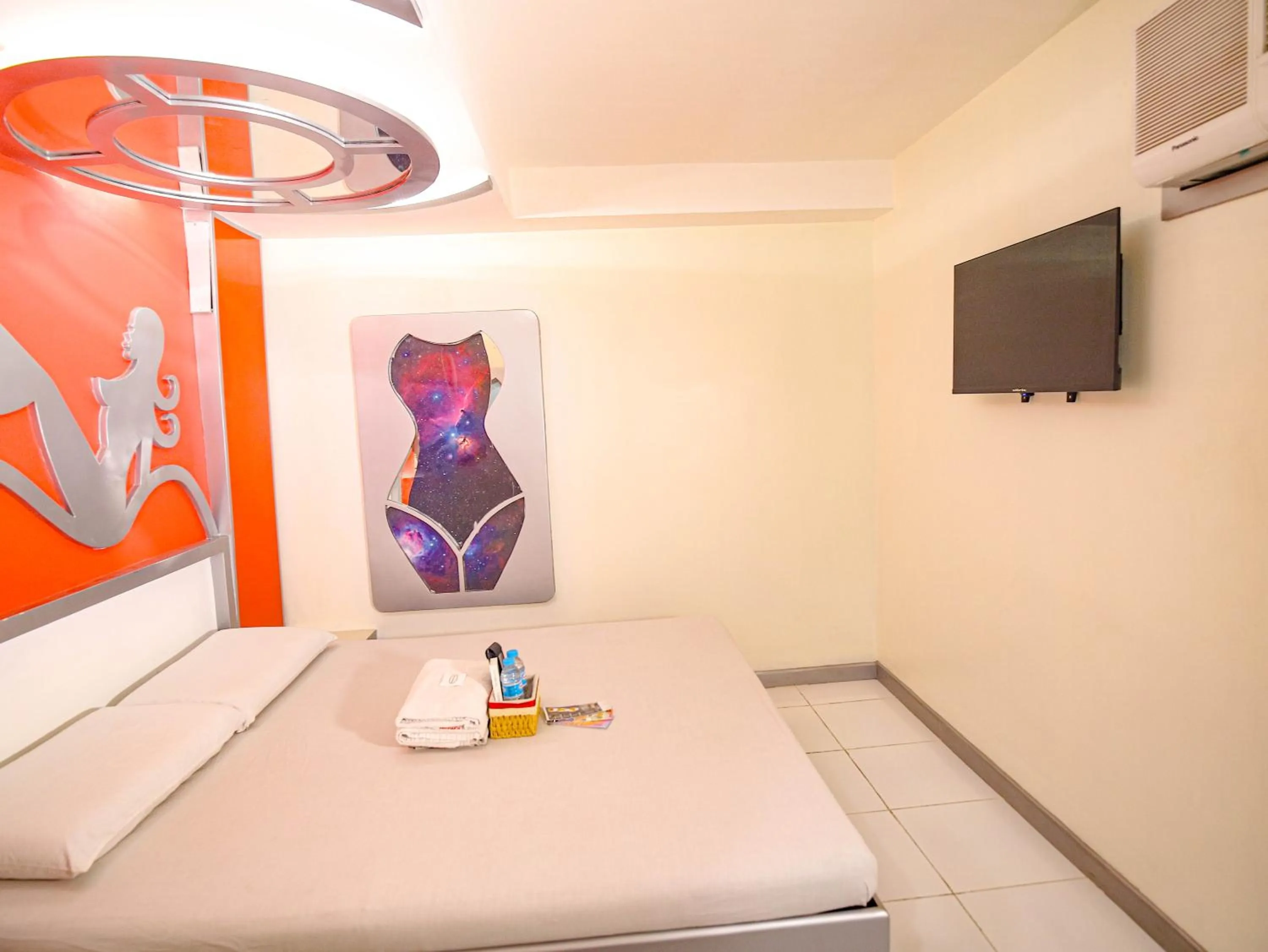 Bed in Astrotel Monumento