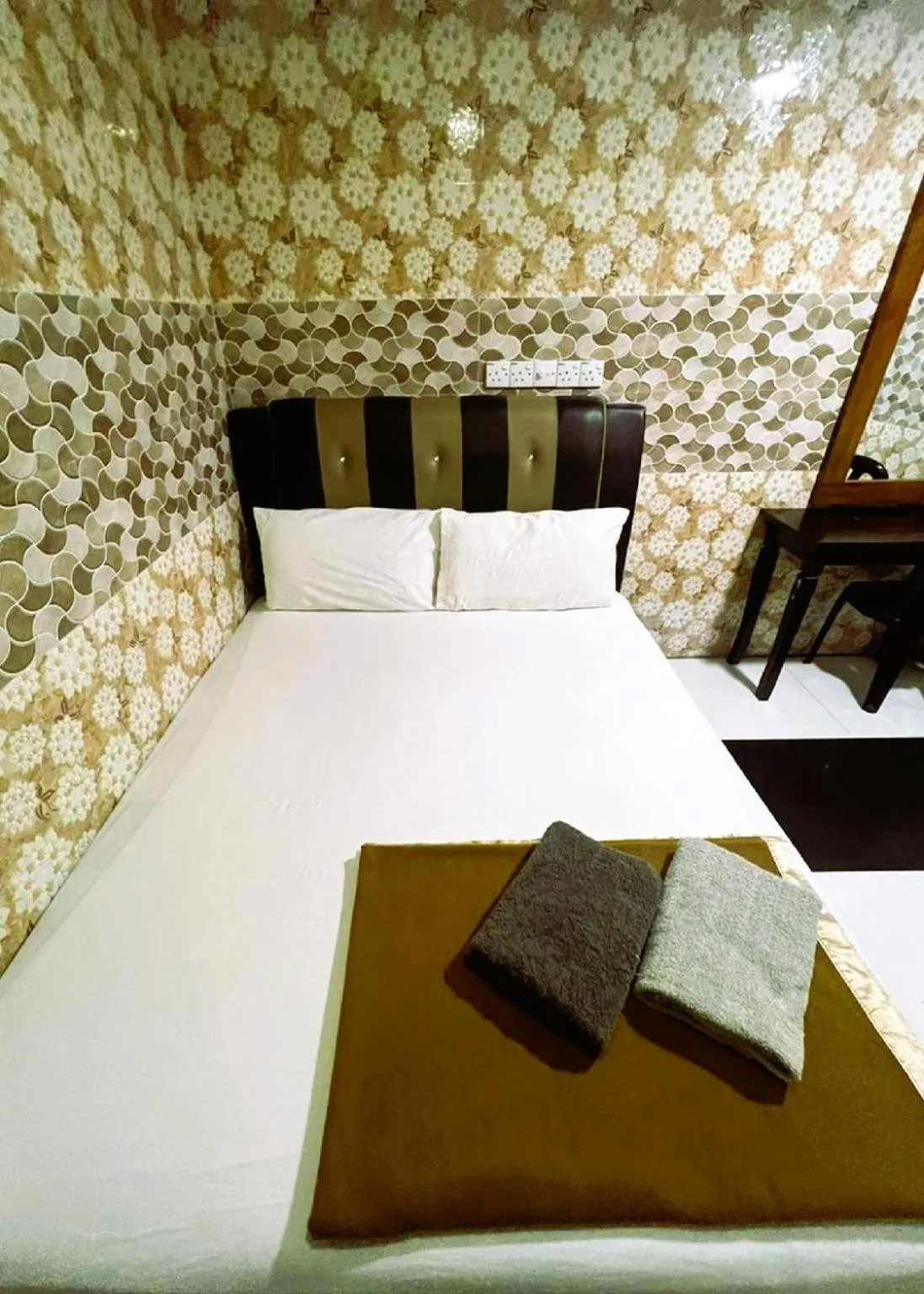 Photo of the whole room, Bed in ARK HOTEL MELAWATI