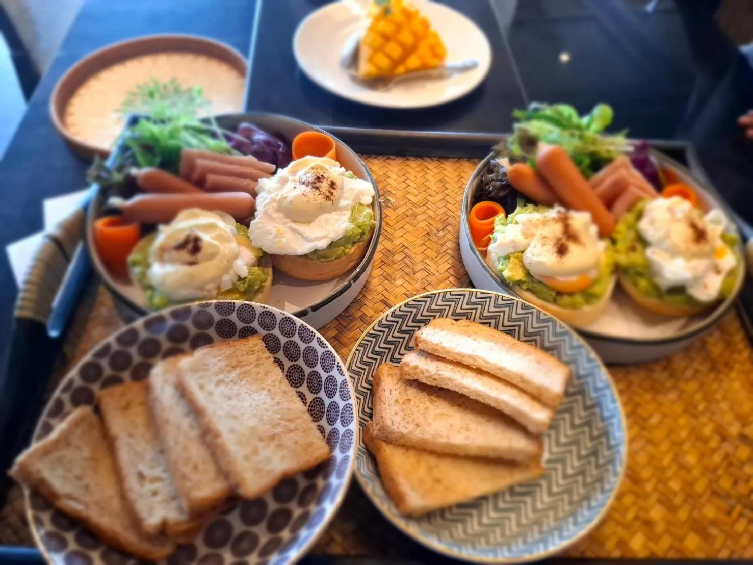 Food in Big Sun Residences By iRETREAT