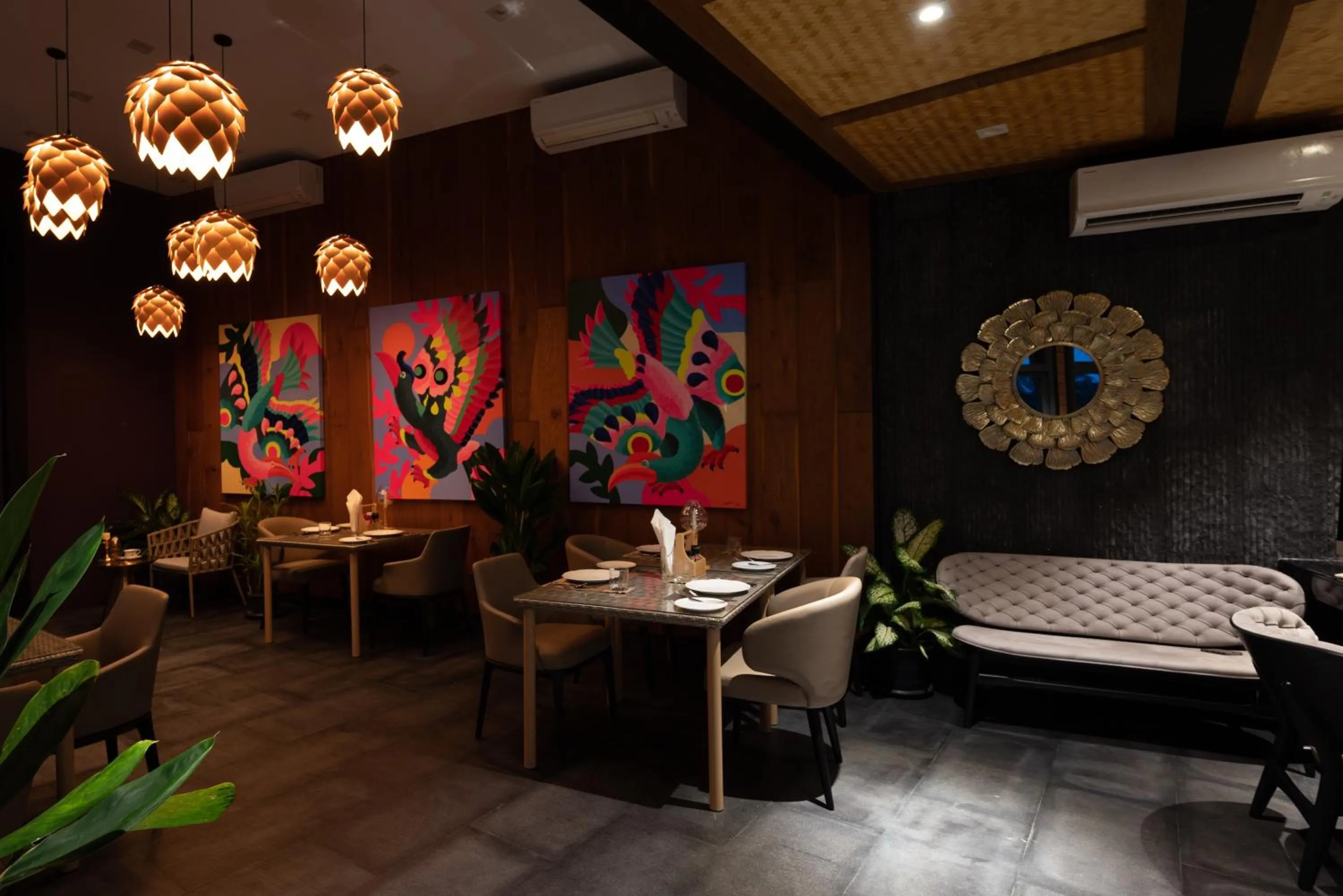 Restaurant/places to eat in Big Sun Residences By iRETREAT