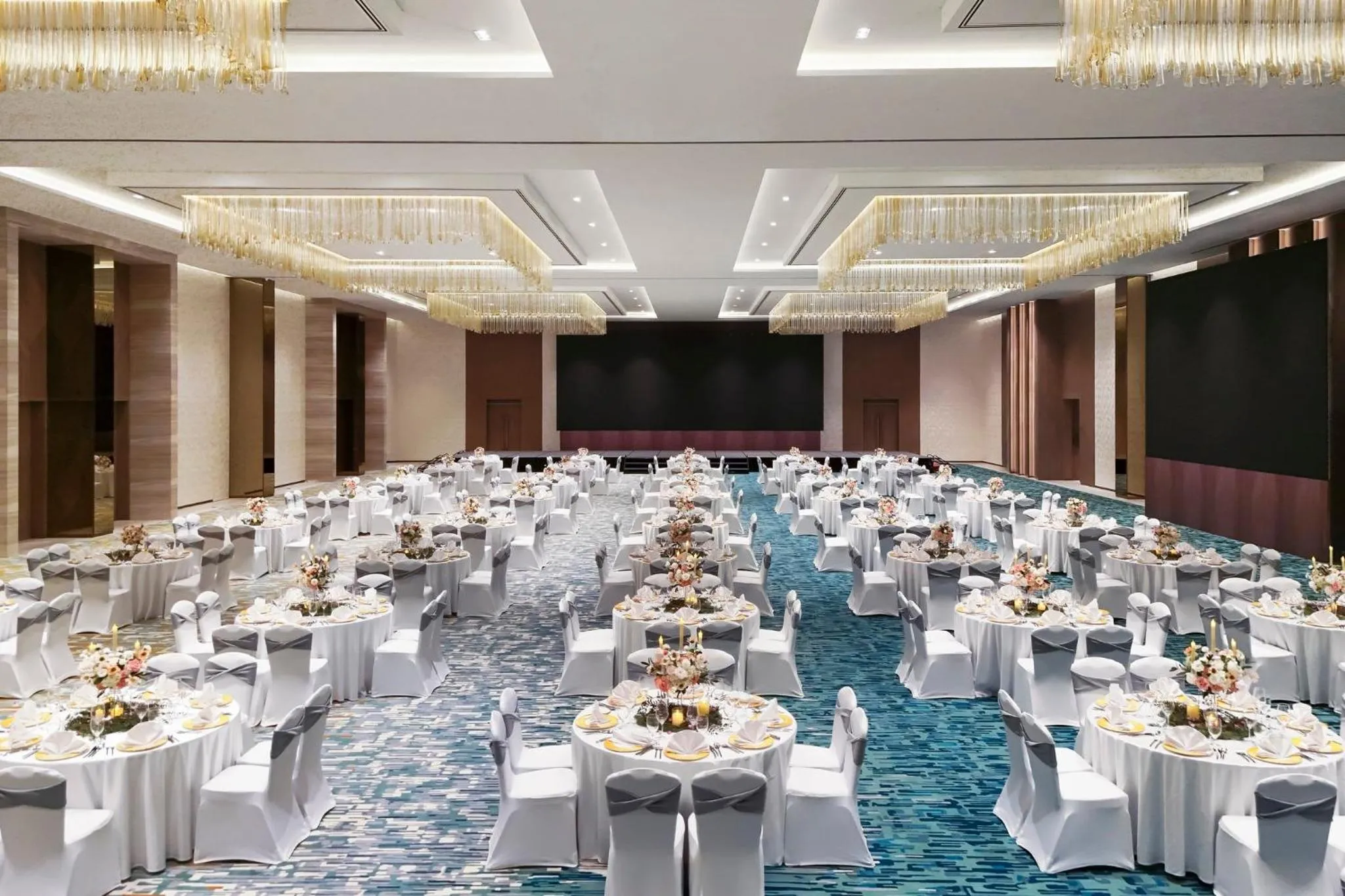 Meeting/conference room in Holiday Inn & Suites Vientiane by IHG