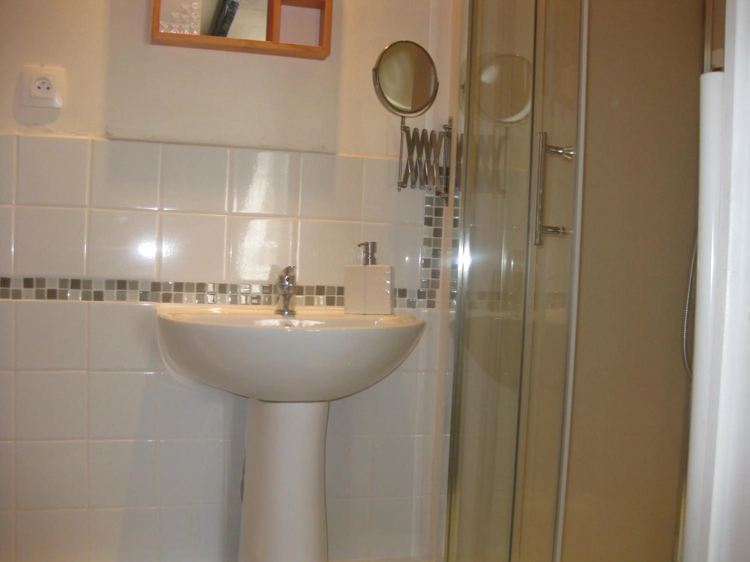 Bathroom in Le Petit Cochon chambre d` hotes