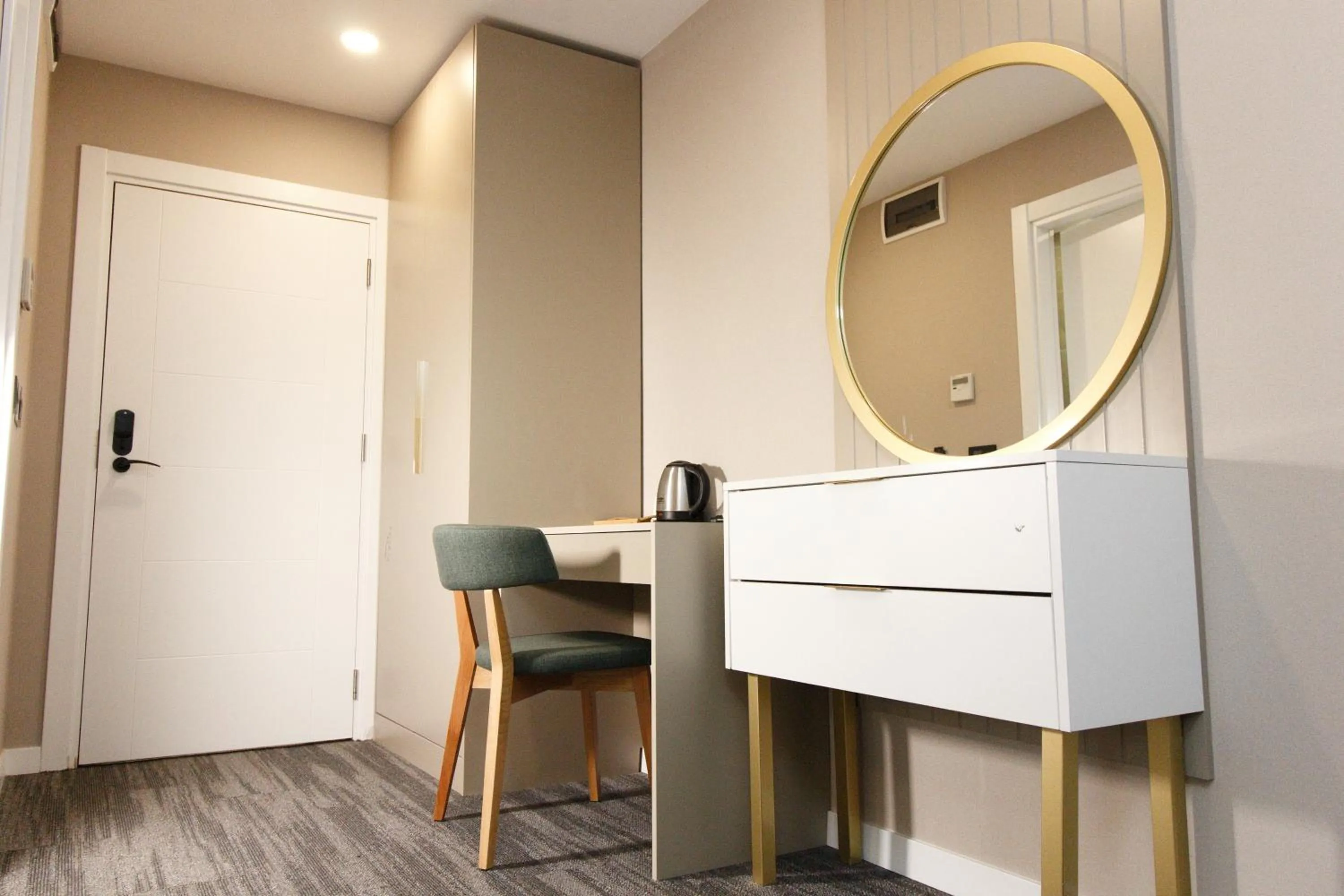 furniture in ONKA OTELCİLİK TURİZM TİCARET LİMİTED ŞİRKETi