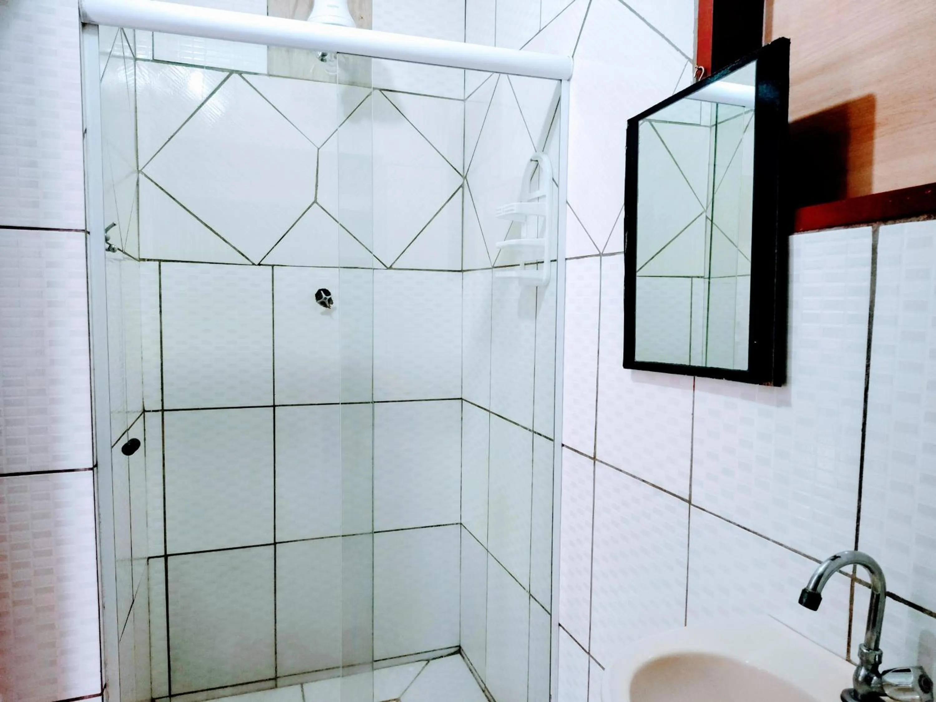 Shower in Pousada Aconchego Recanto Do Mar