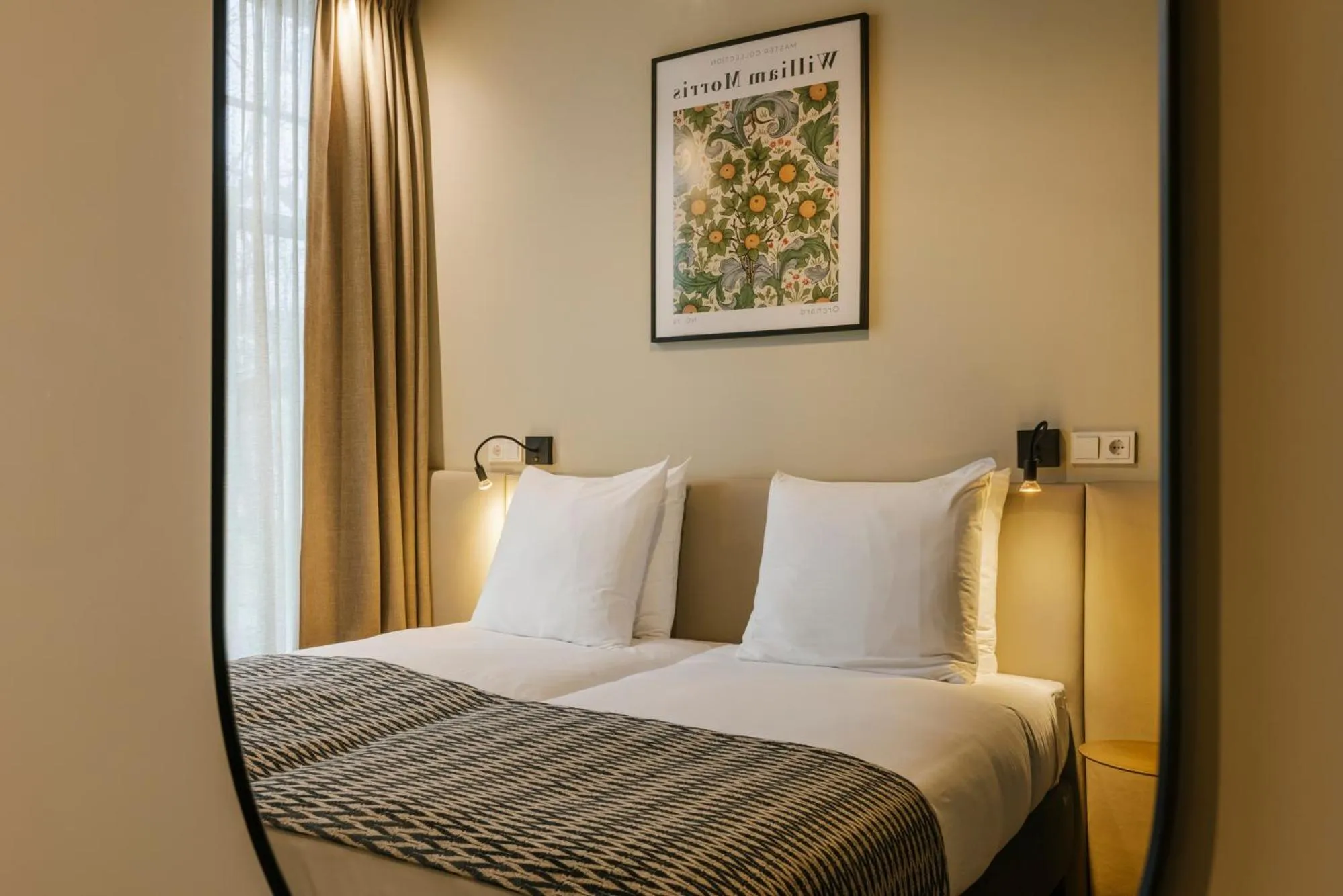 Bed in Hotel Bloemendaal by BHC