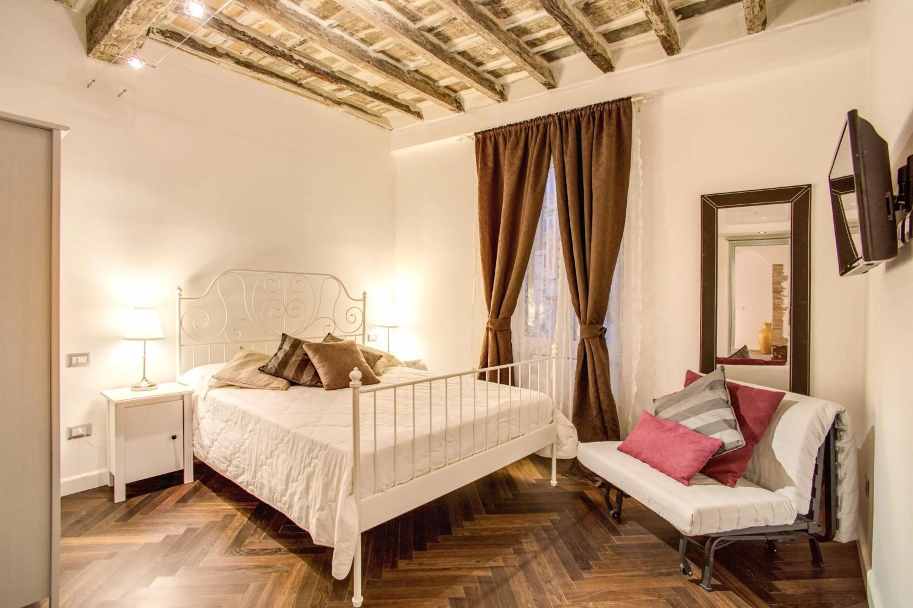 TV and multimedia, Bed in Orso Luxury Apartment