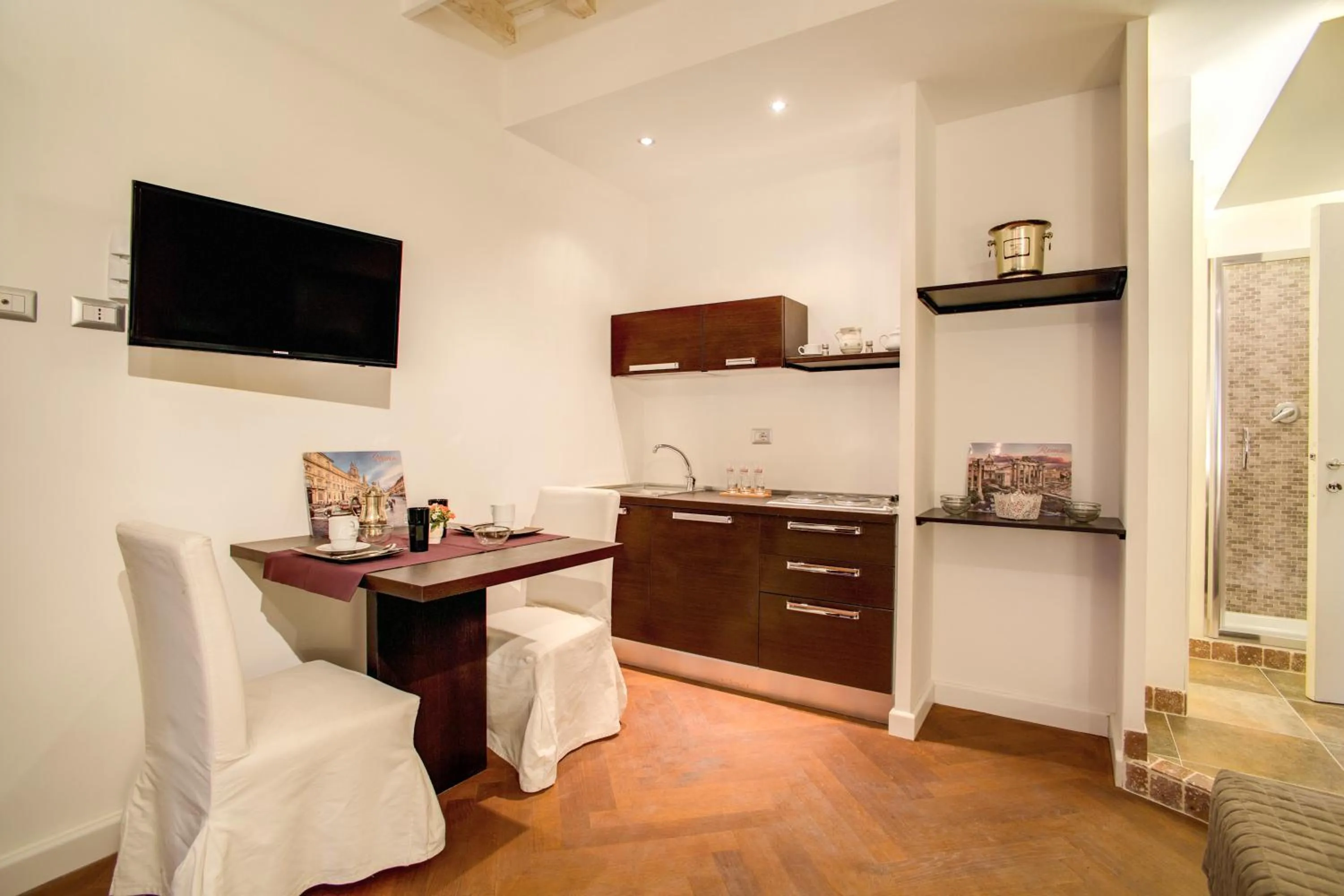 Kitchen or kitchenette in Orso Luxury Apartment