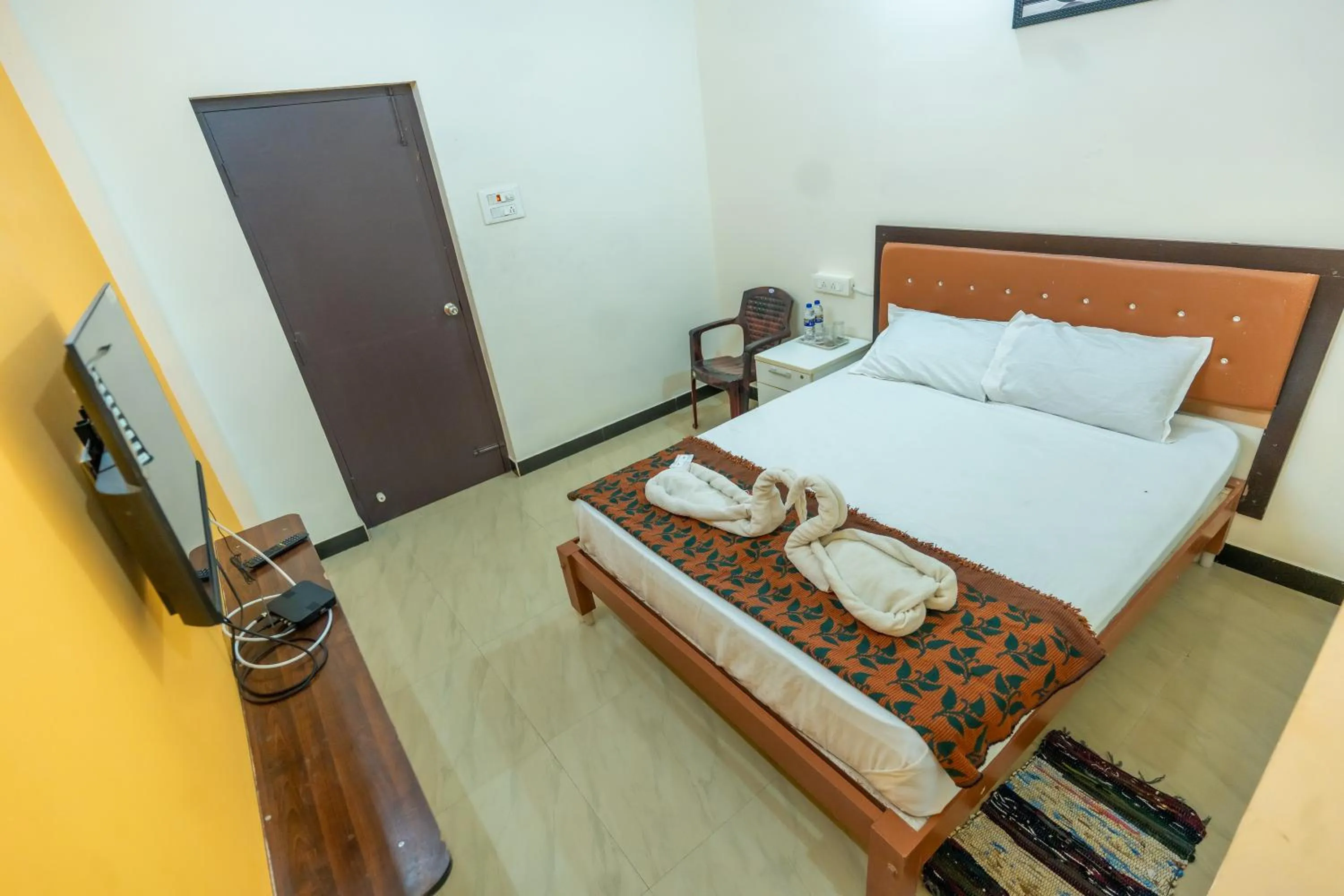 Bedroom, Bed in Aryas Residency- Near Isha Foundation Coimbatore & Karunya University