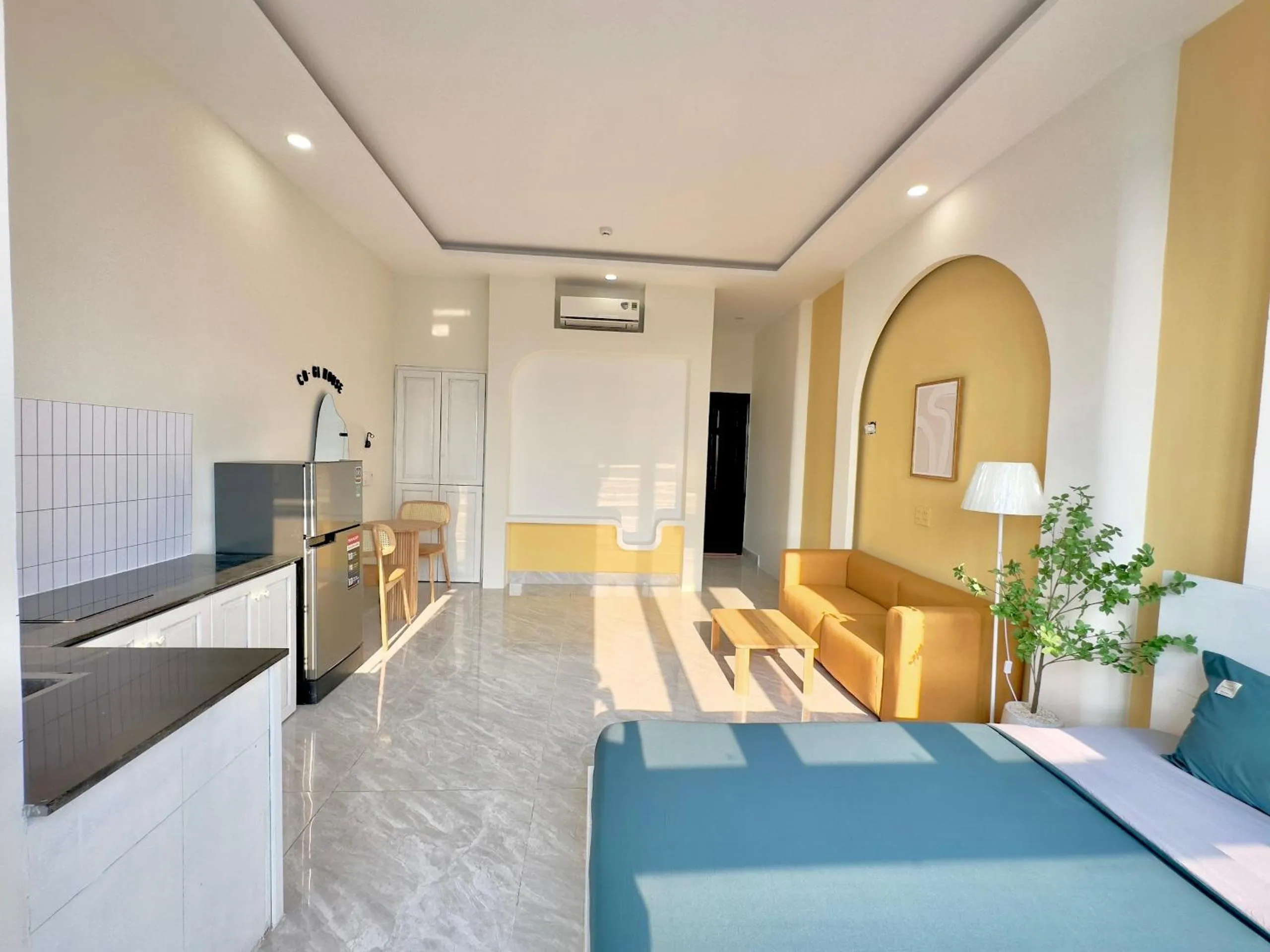 Kitchen or kitchenette in Corgi House Danang