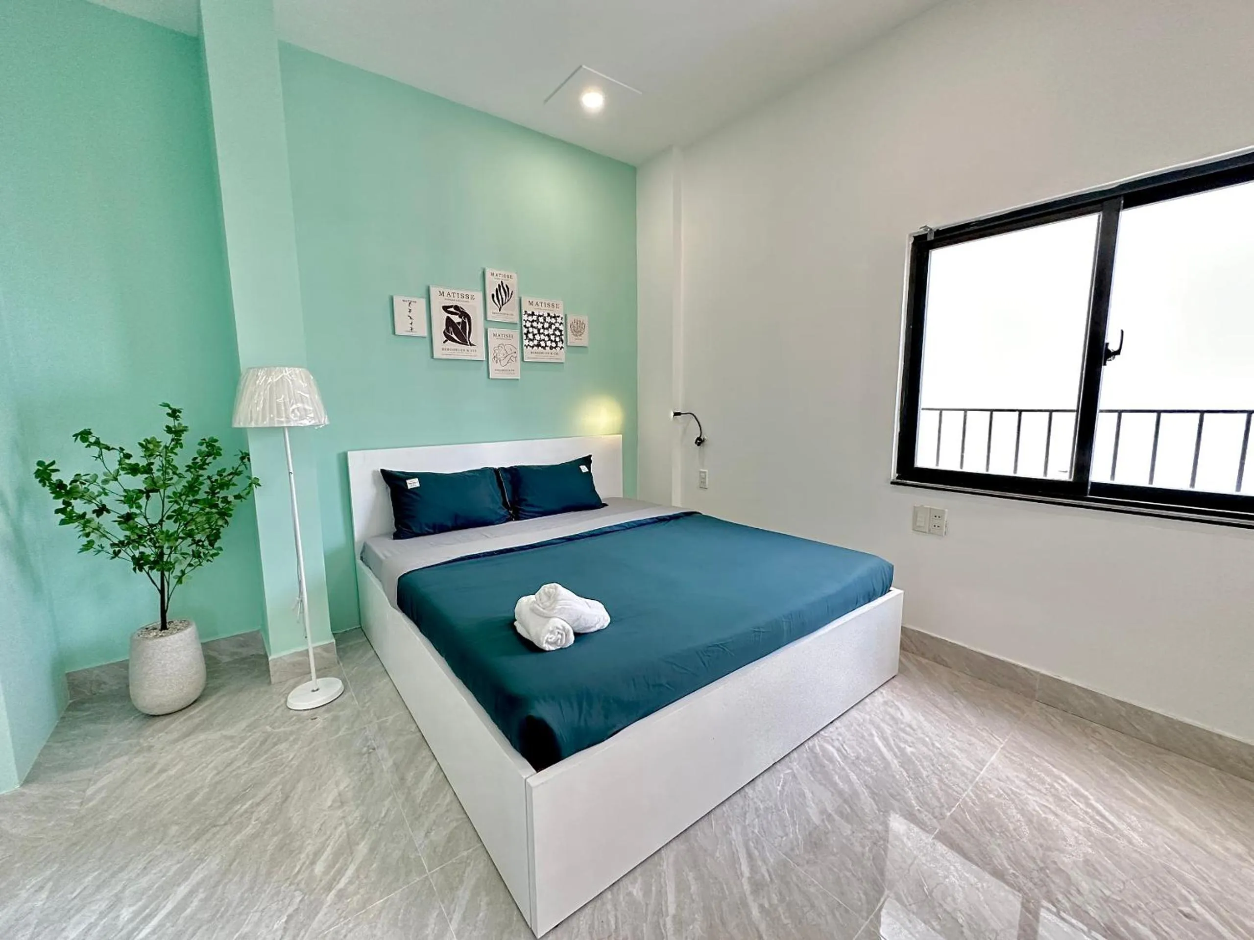 Bed in Corgi House Danang