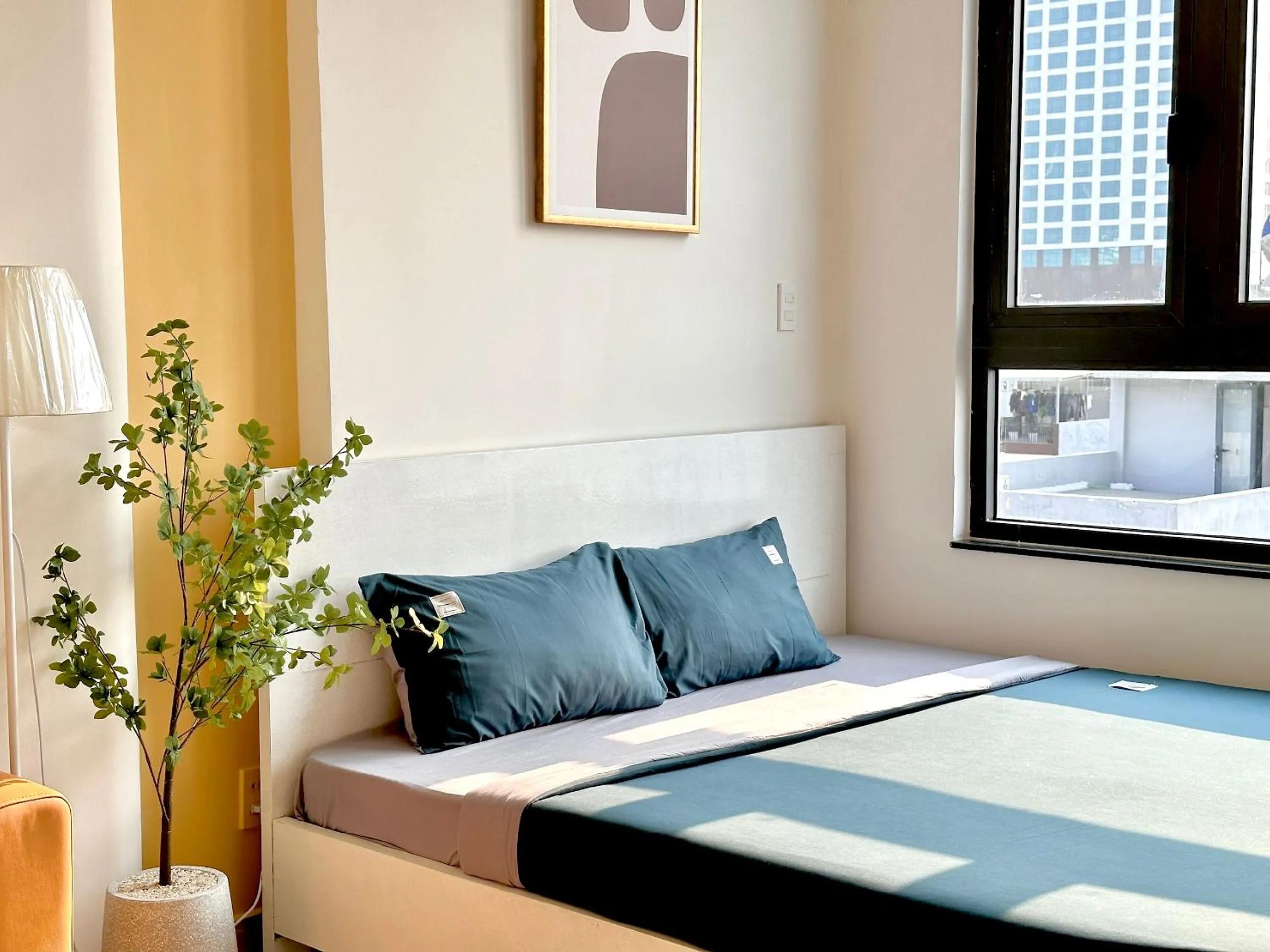 Bed in Corgi House Danang