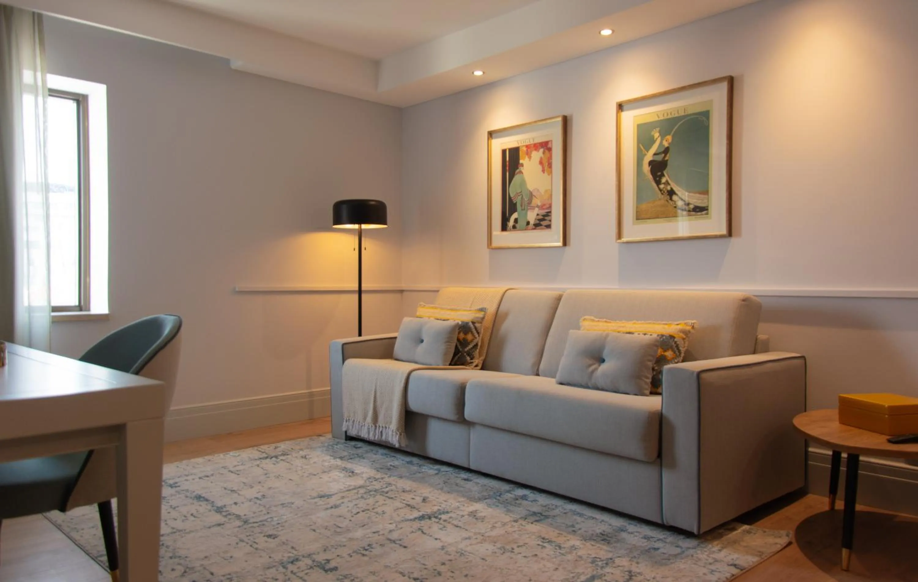 Living room in VIP Executive Suites do Marquês Hotel