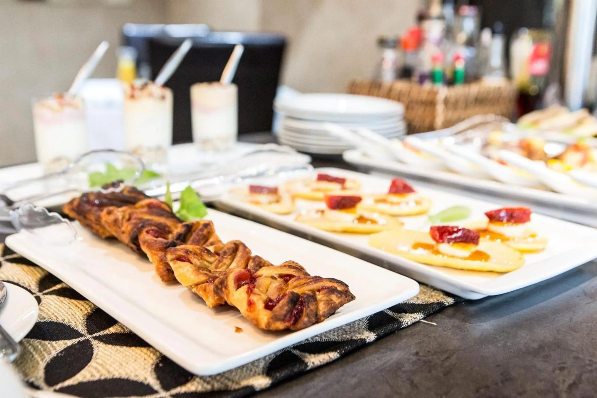 Buffet breakfast in Fish Eagle Manor