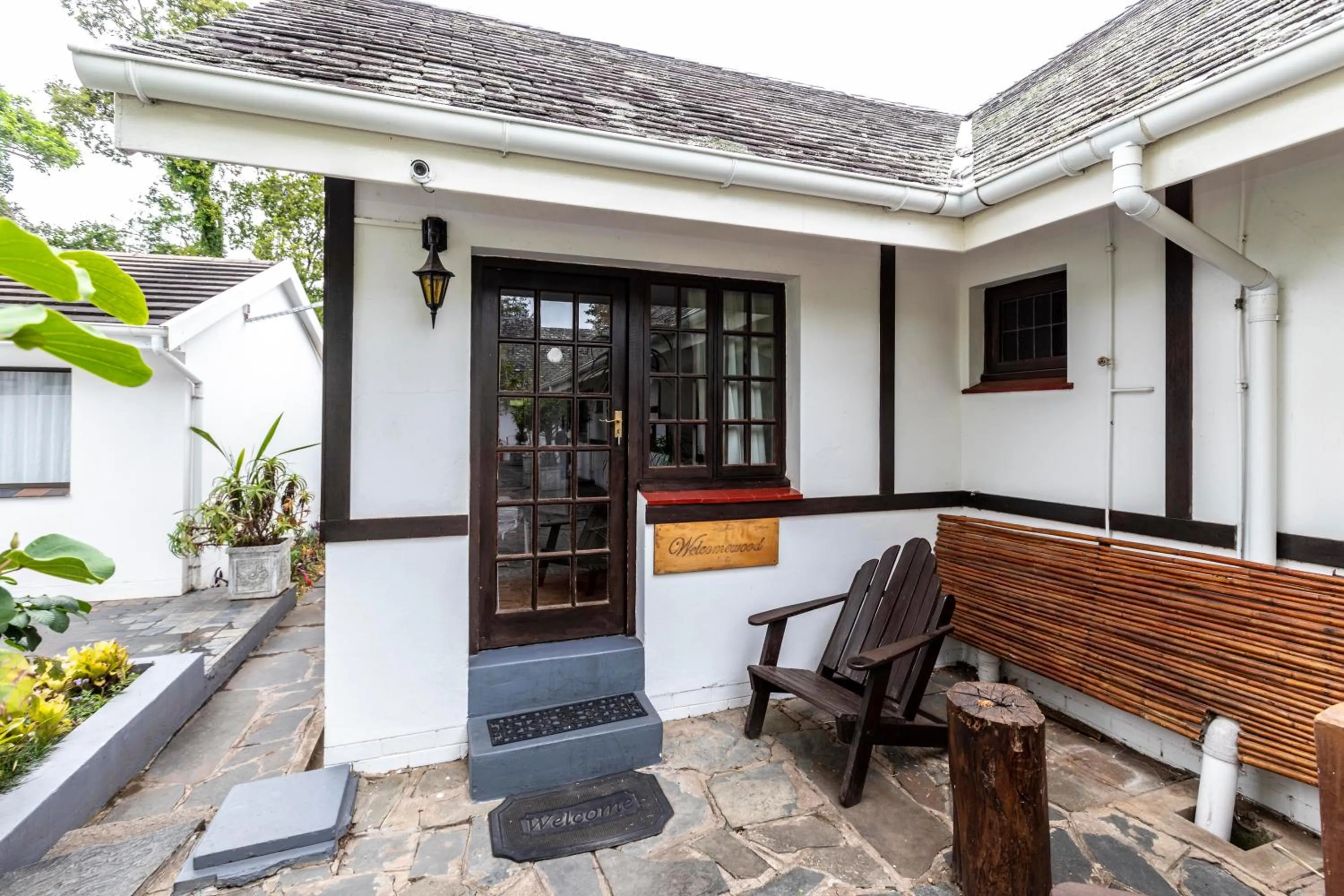 Patio in Fish Eagle Manor