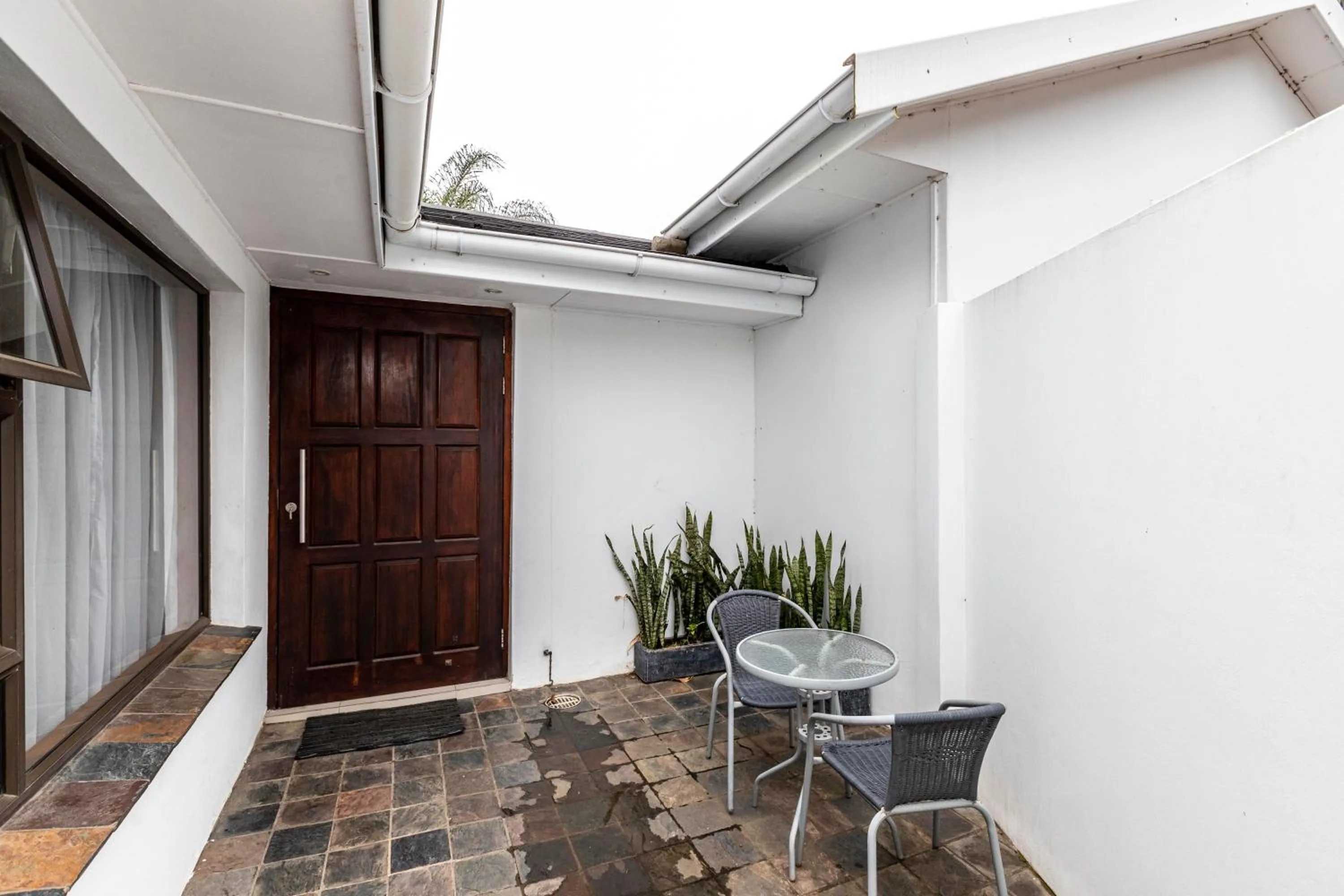 Balcony/Terrace in Fish Eagle Manor