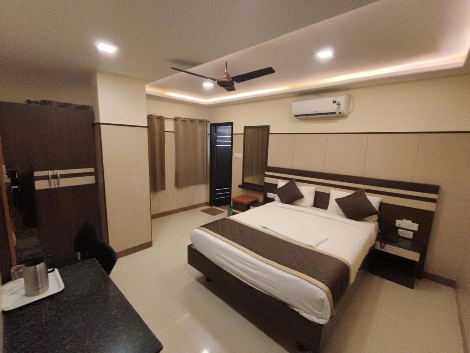 Anand Regency Majestic